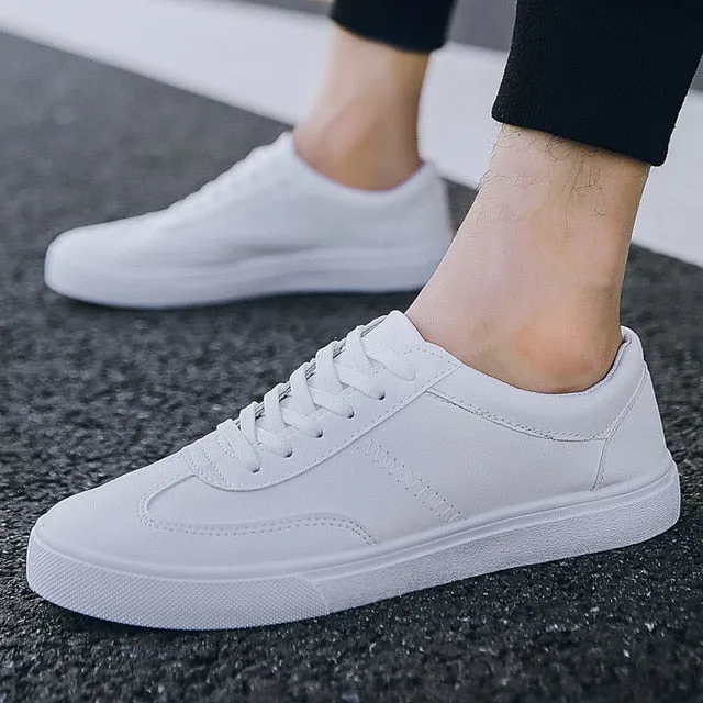 2019 new style white sneakers men breathable leisure shoes popular shoes high quality fashion Super confident men black sneakers Loafers Baltimore National Pike