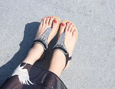 2019 Women`s Summer Bohemia Beach Rhinestone Shoes Diamond Sandals Women T-strap Thong Flip Flops Plus Size Peep Toe Shoes E774 Flip Flop Meme