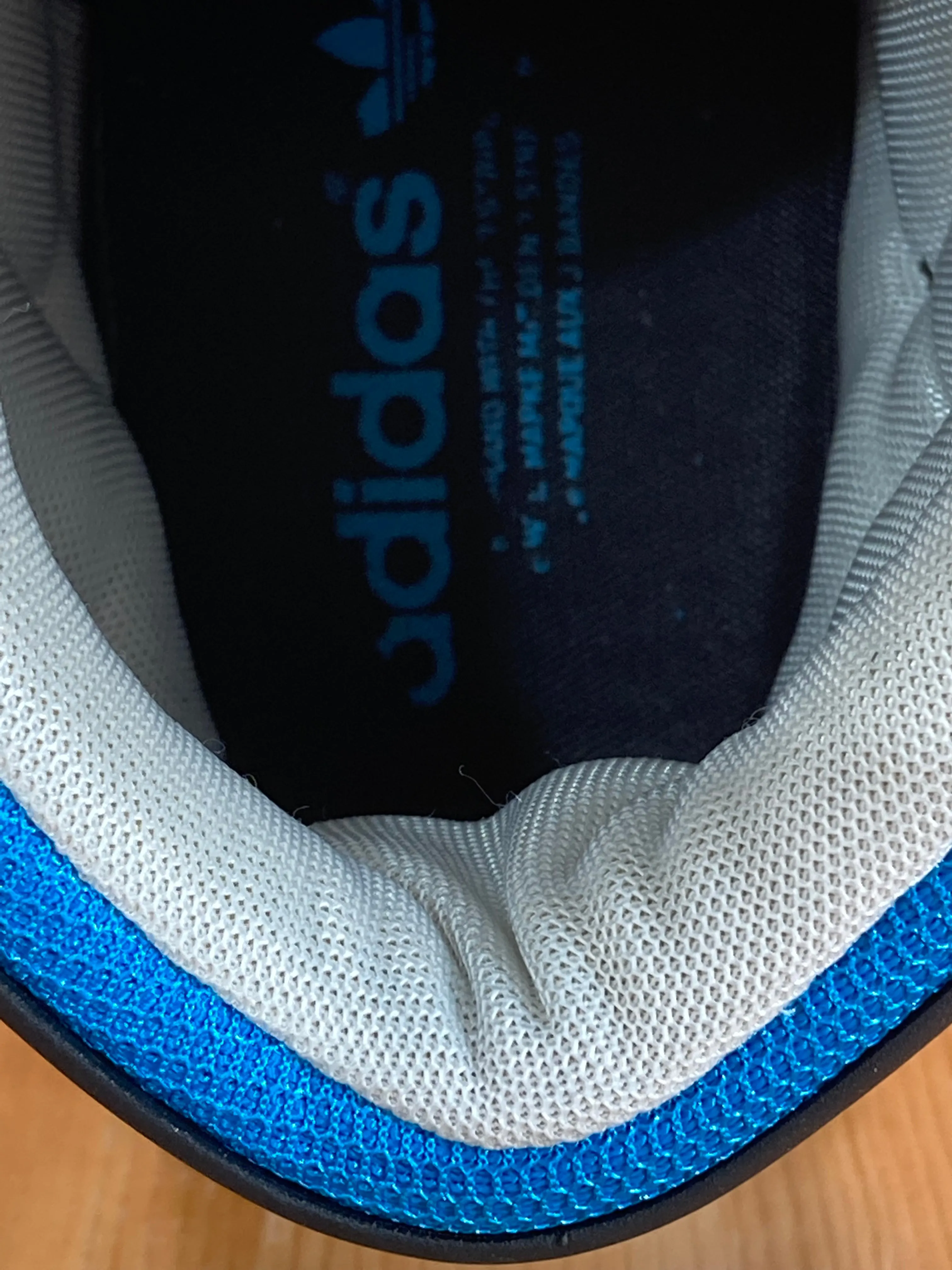 Adidas Stabil Volleyball Shoes ADIDAS ORIGINALS ROUNDHOUSE Retro Style HTF Black & Turquoise Colorway Men Size 10 Shoes Sneakers G49471