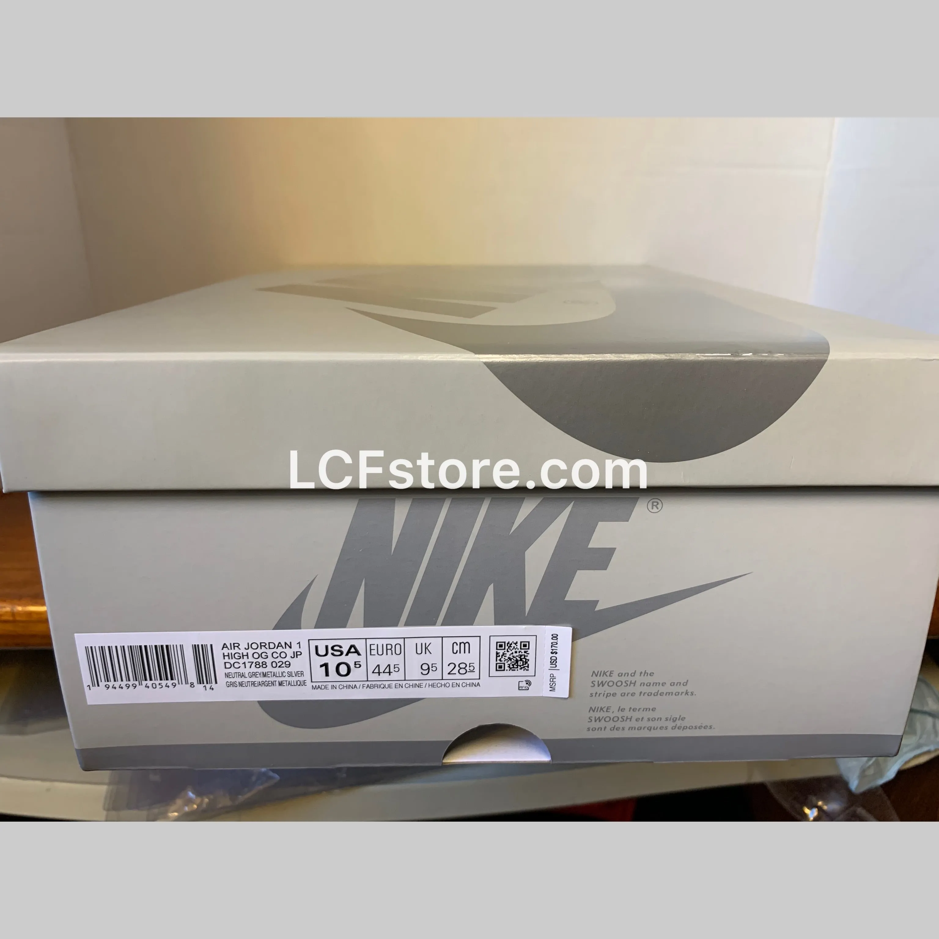 Asics Running Shoes Wide Fit Air Jordan 1 Co.Jp Metallic Silver