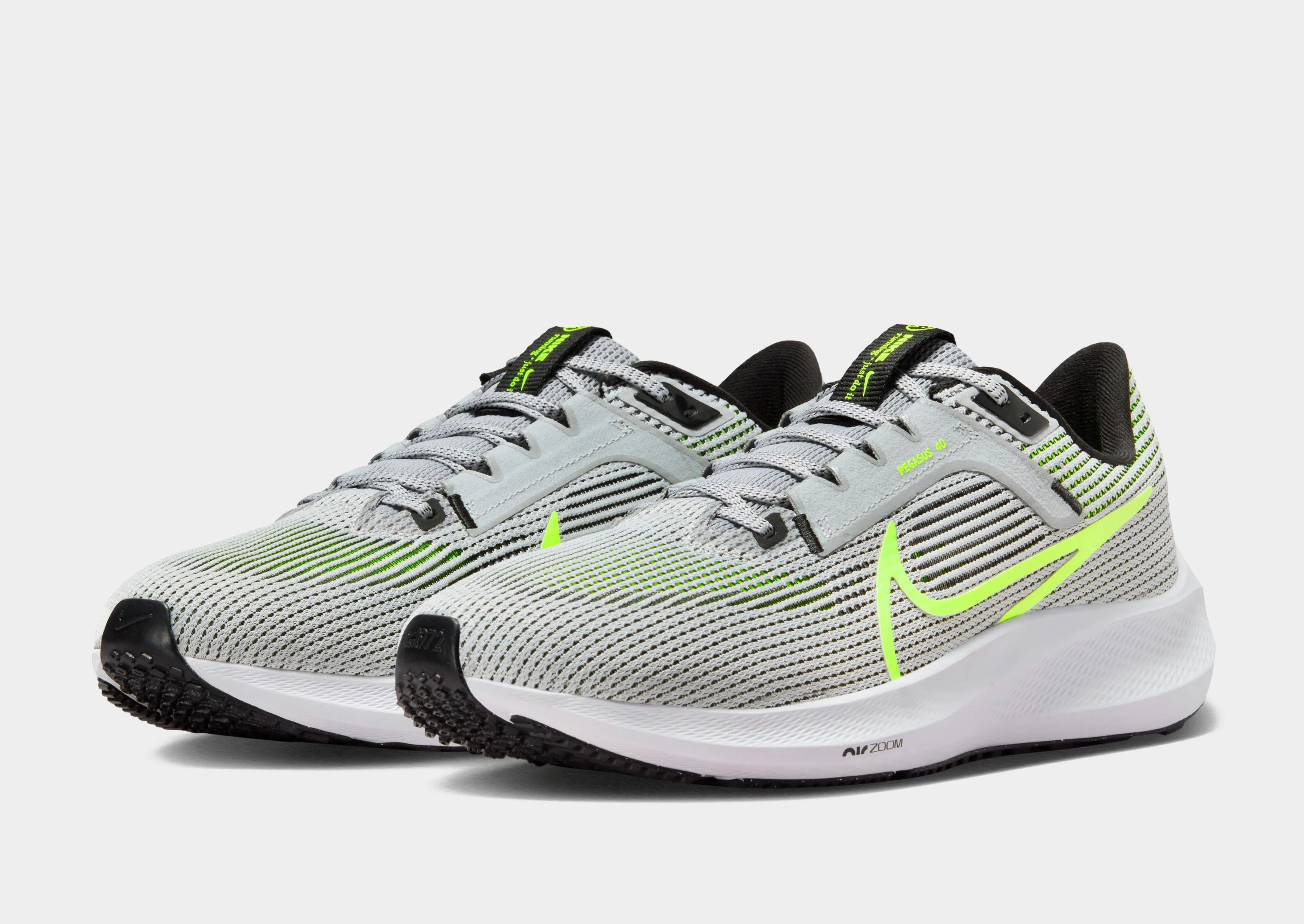 Air Zoom Pegasus 40 Asics Diggs Shoes
