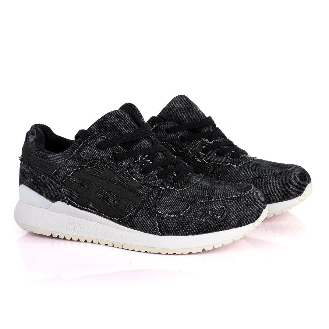 Asics Best Marathon Running Shoes Asicstiger Gel - Lyte Ultra III Black Sneakers