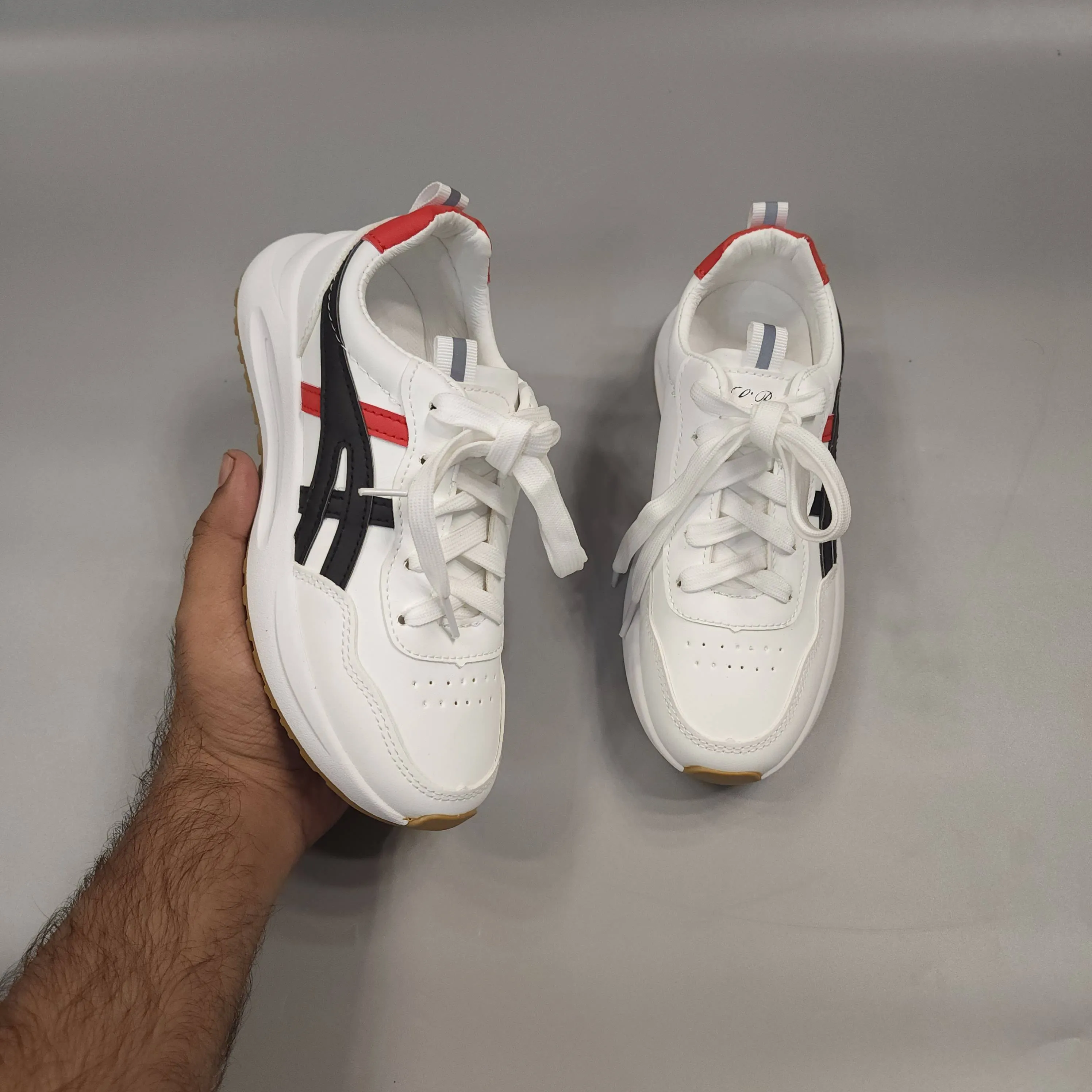 Black Red Sneakers Cloud X 4 Sneakers