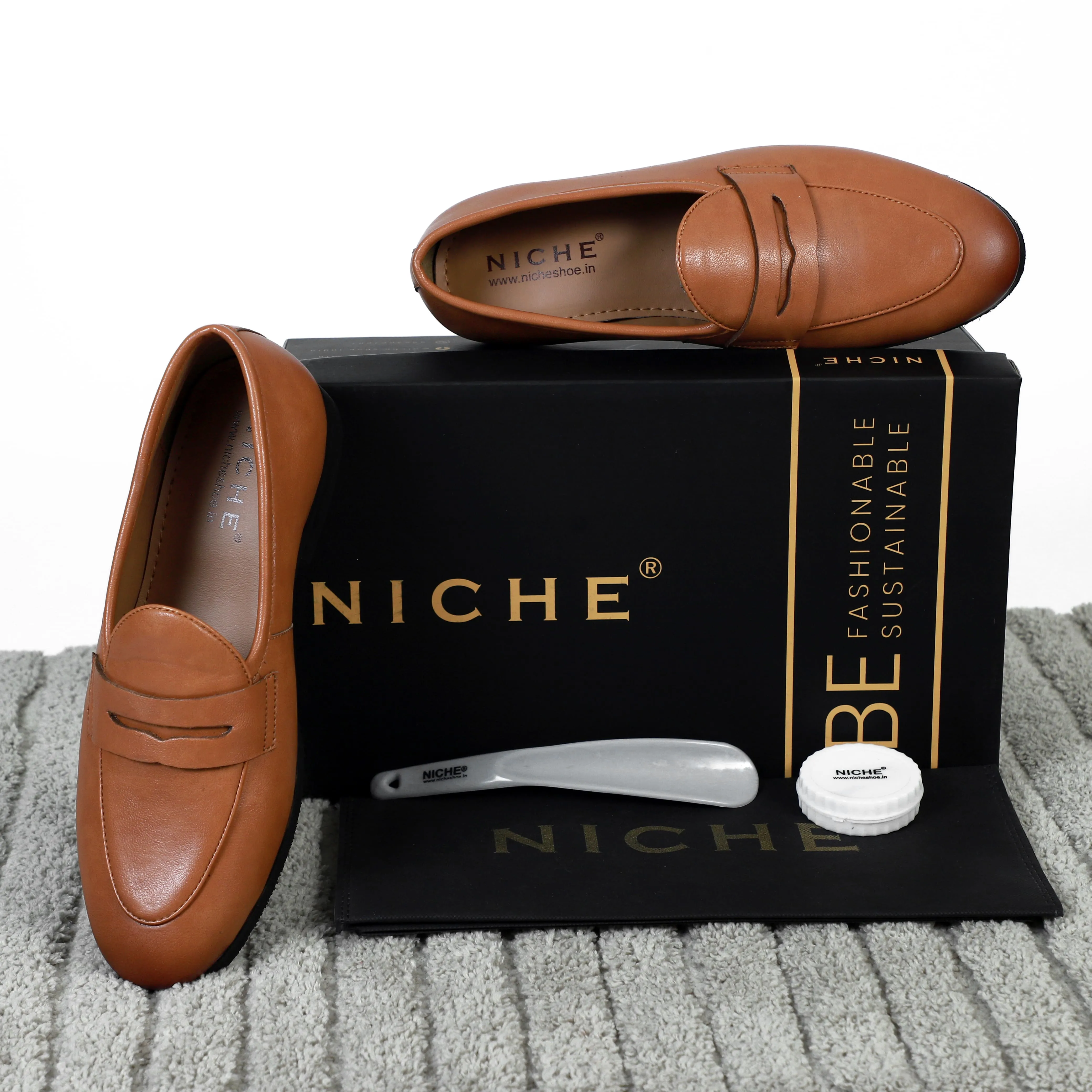 NICHE Elegant Tan Penny Loafers Black Leather Slip On
