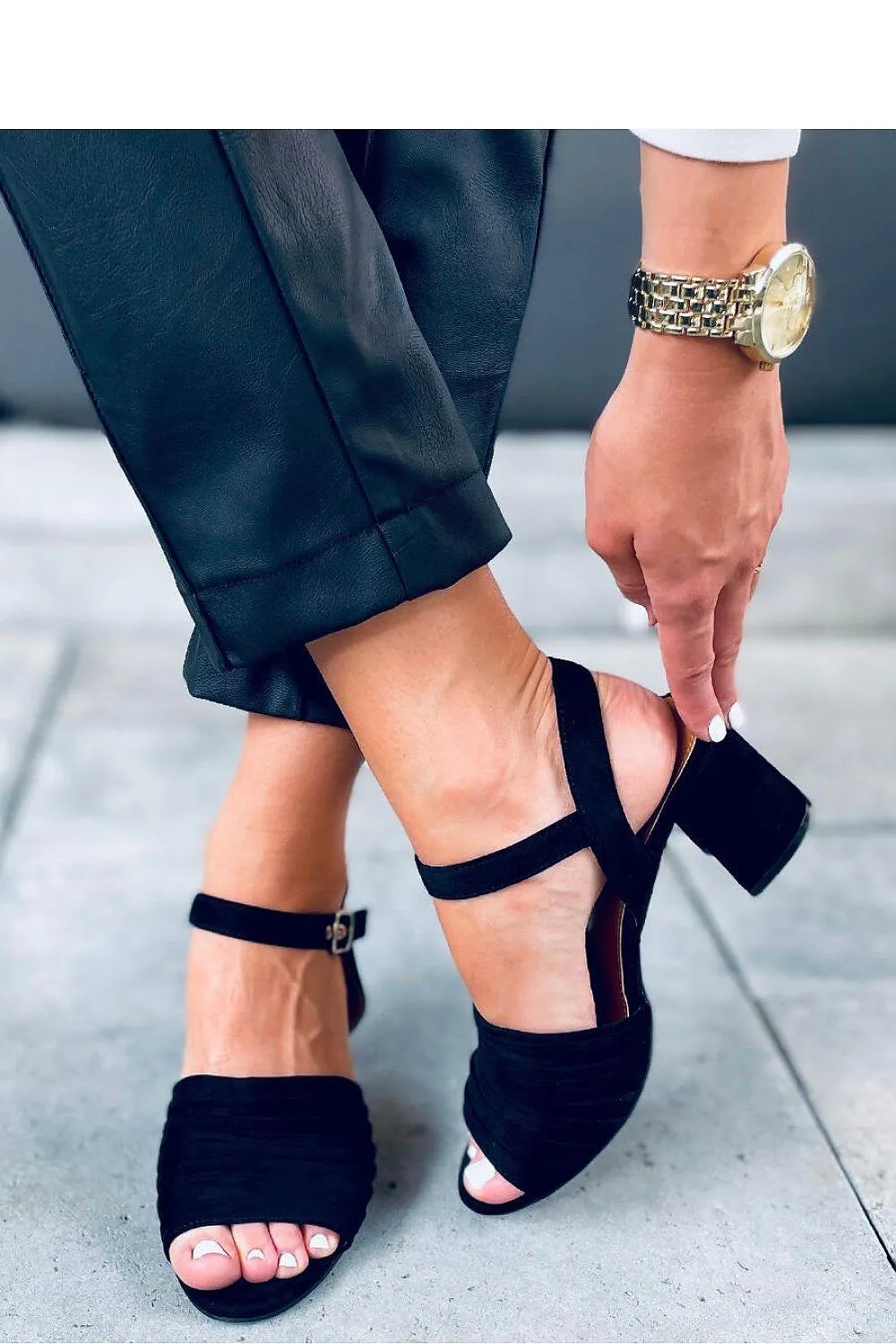 Flip Flops With High Arch Chic Black Suede Heeled Sandals Model 167469