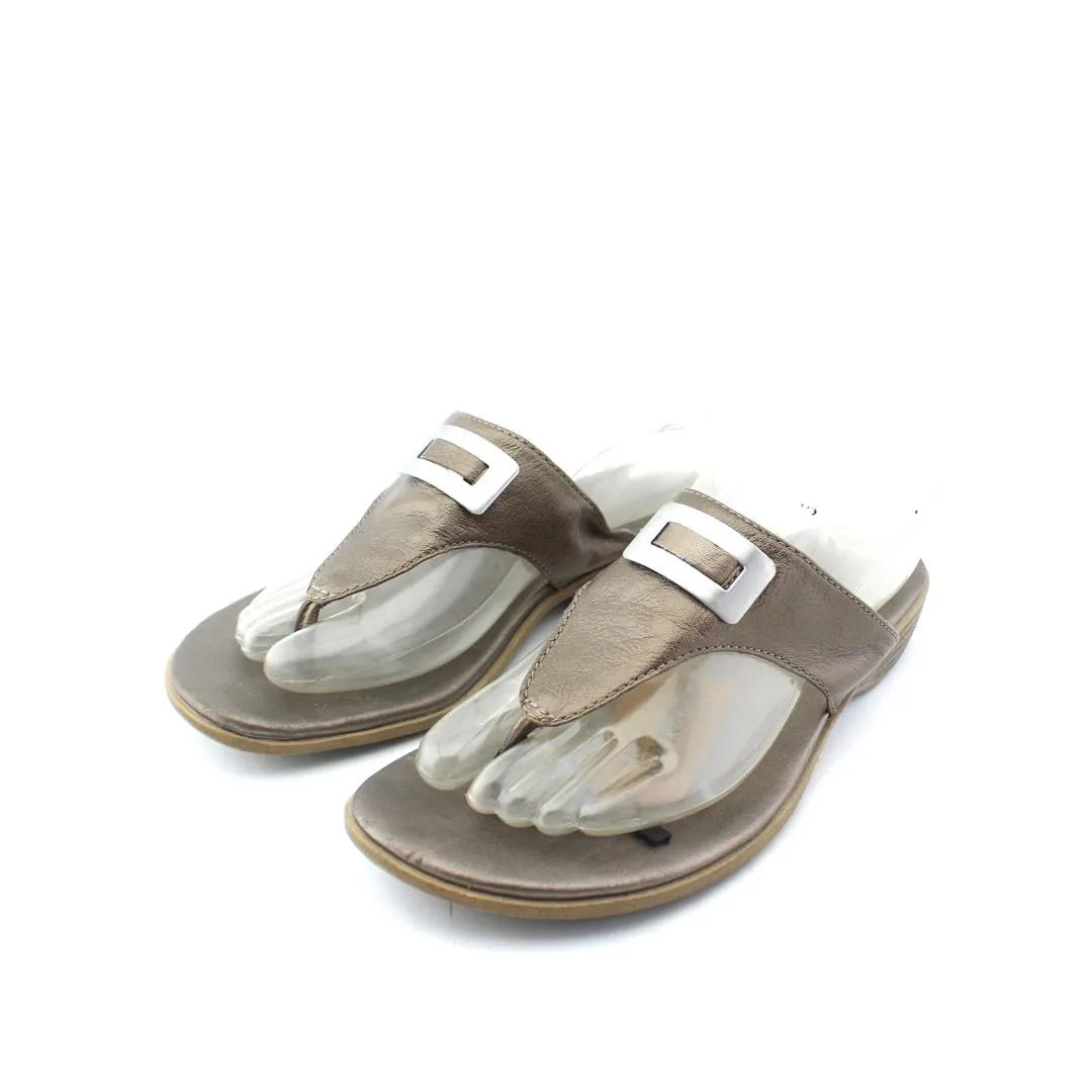 CLARKS THONG Cabin Slippers