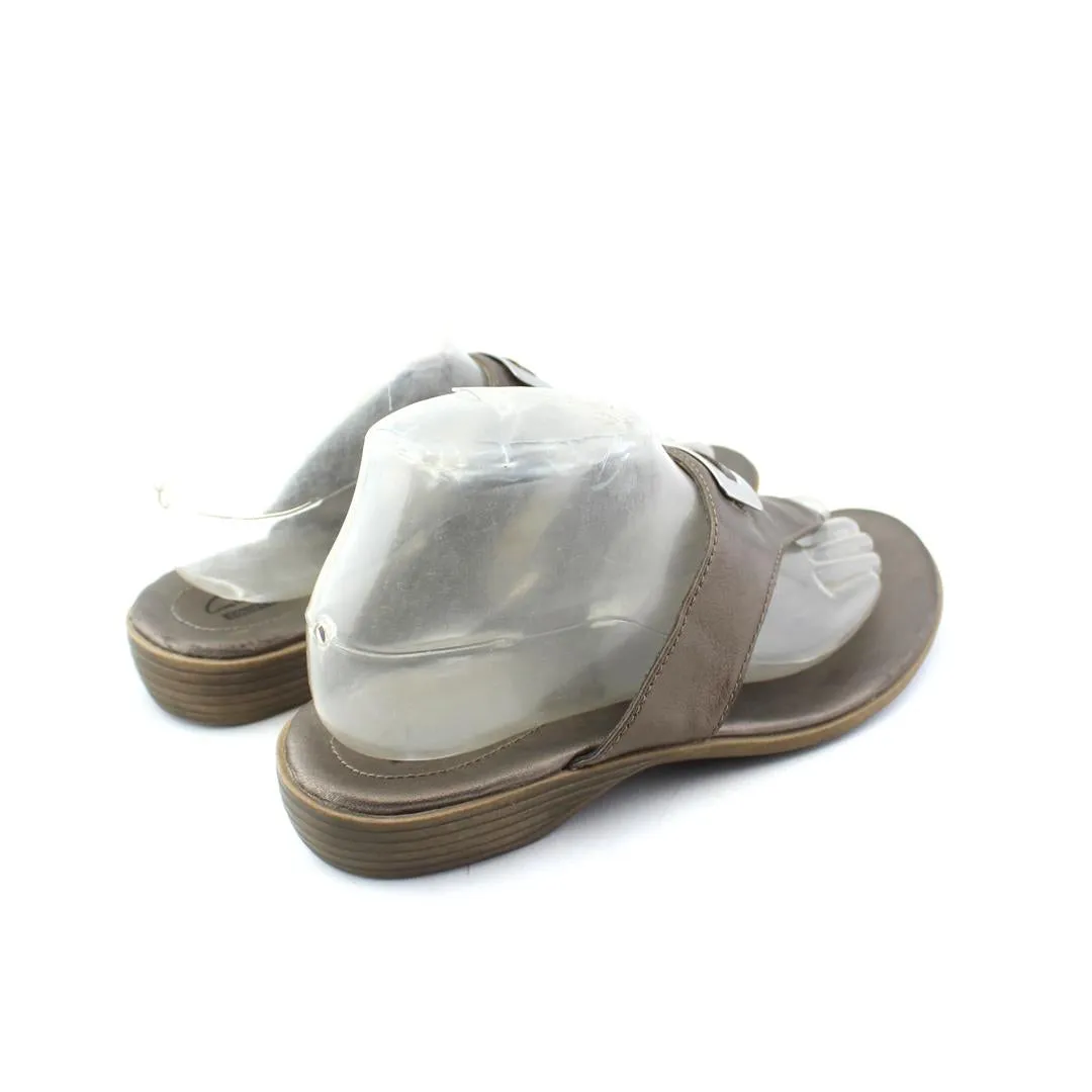 CLARKS THONG Evil Eye Slippers