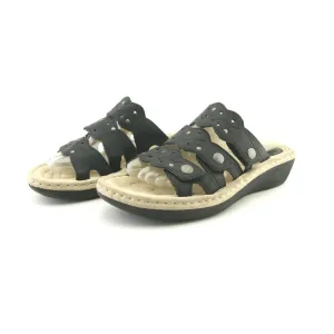 CLIFFS CARING Fuck Off Slippers