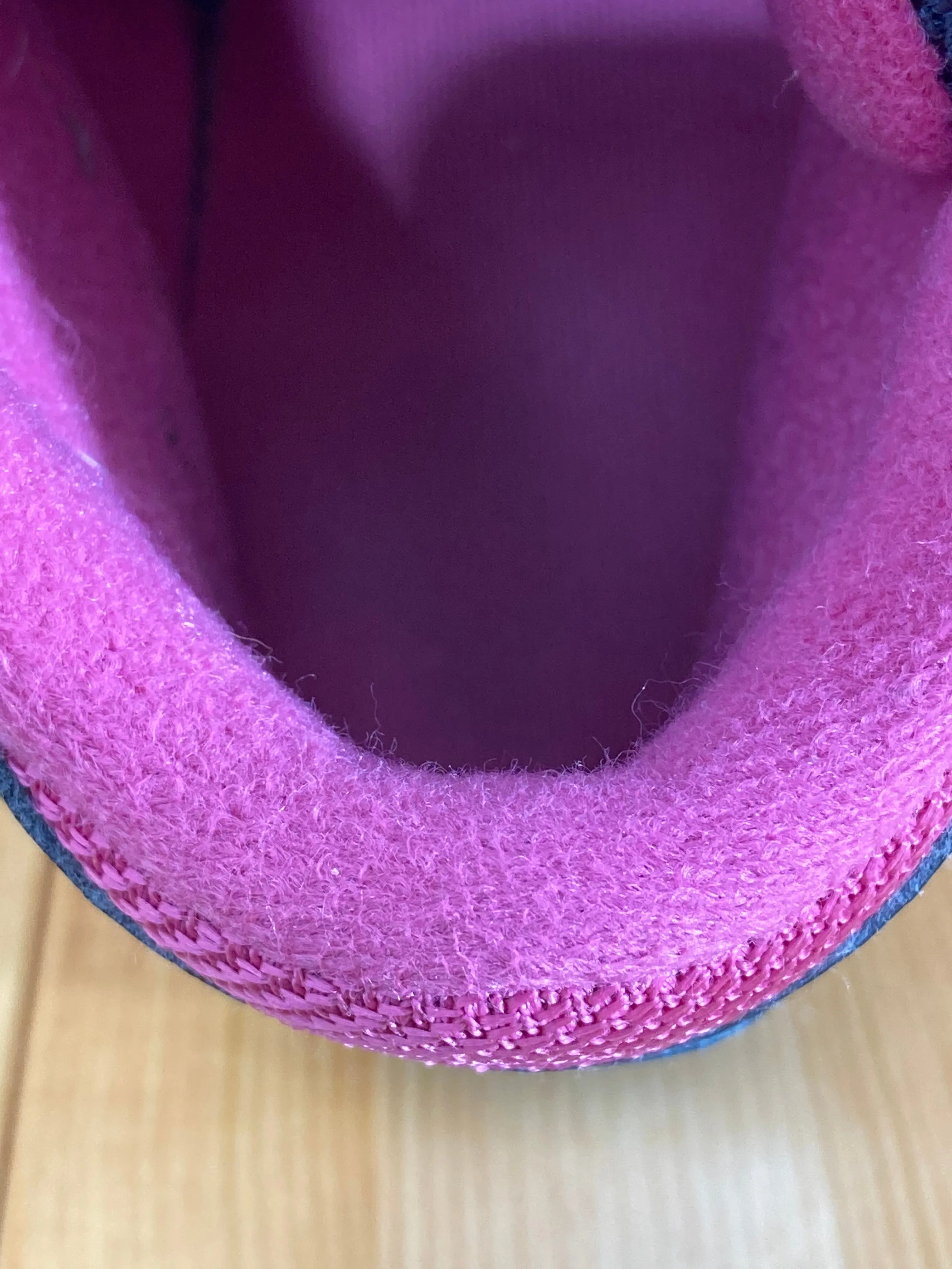 Adidas NEO BB9TIS Retro Style Youth Size 7 High Top Shoes Sneakers Adidas Fabela Rise Field Hockey / Lacrosse Shoes