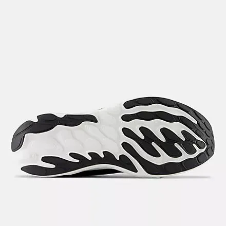 New Balance Fresh Foam X Vongo V6 (2E-Wide) Mens Shoe New Balance 550 Off White