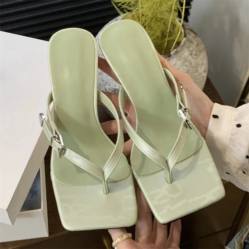 Summer Fashion Clip Toe Buckle Women Slippers Gladiator Party Thins Flip Flops Slides Shoes Low Heel Pumps Wide Leather Flip Flops