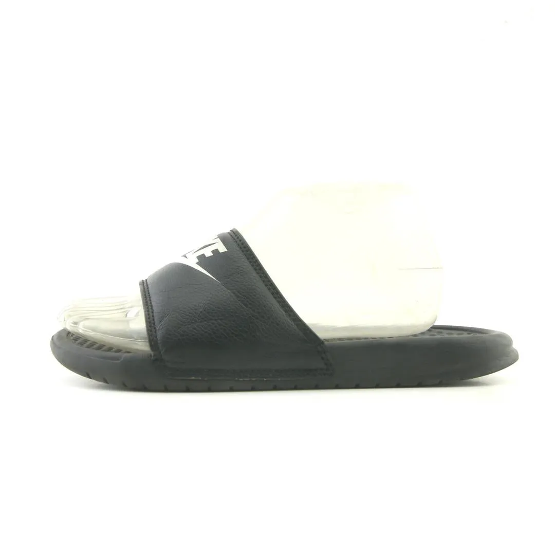 NIKE  BENASSI Bridemaids Slippers