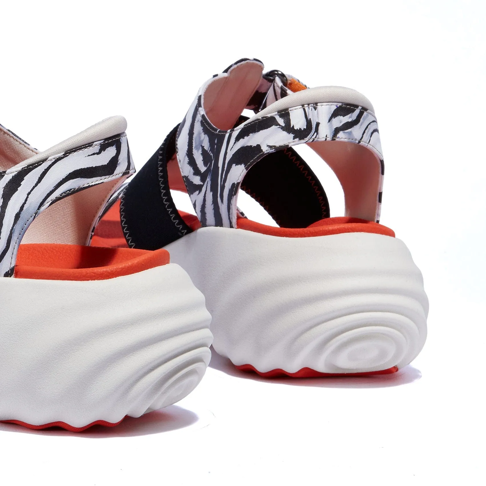 The Wild Stripes Sitges I Women Tommy Bahama Slip-on Sneakers