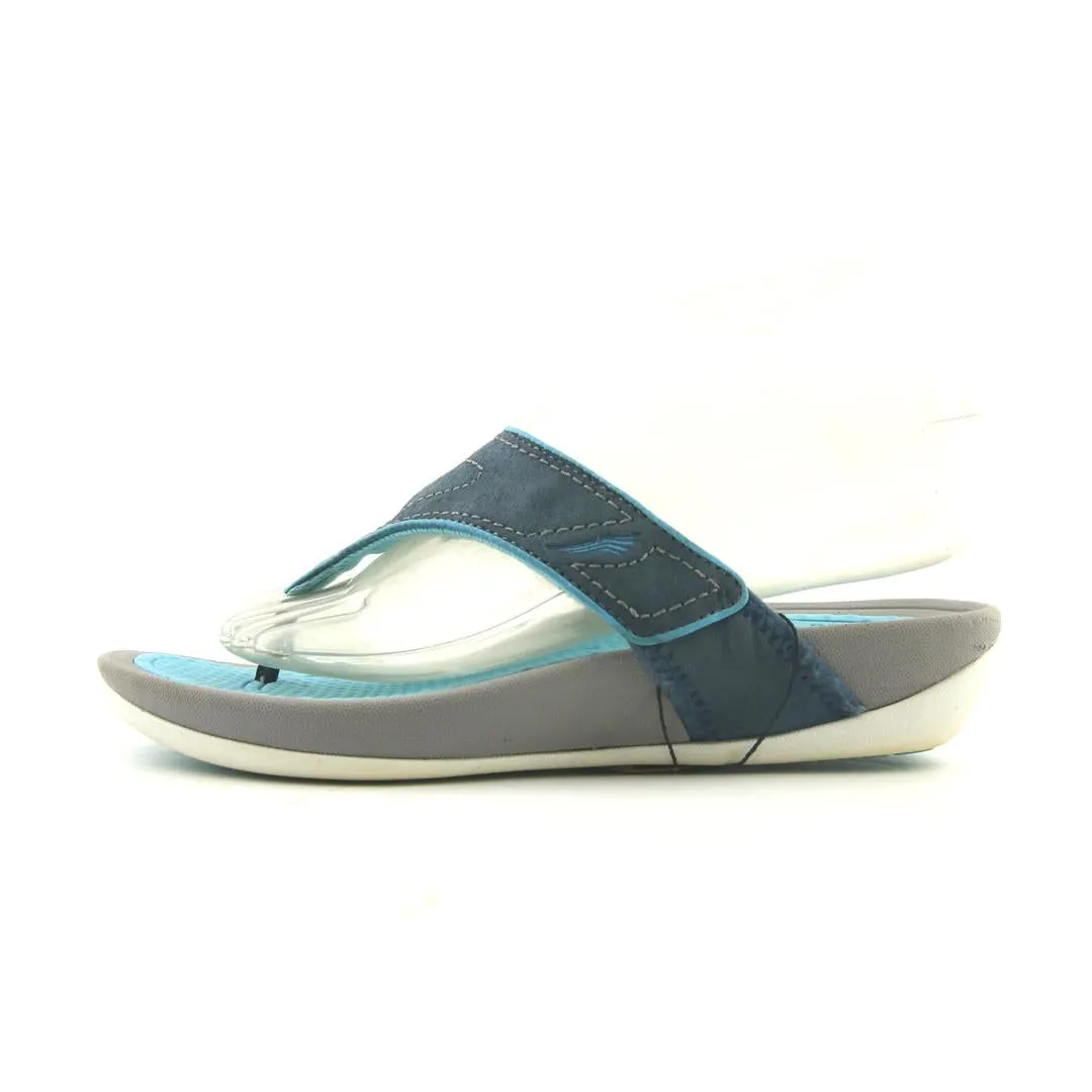 V Logo Slides DANSKO KATY