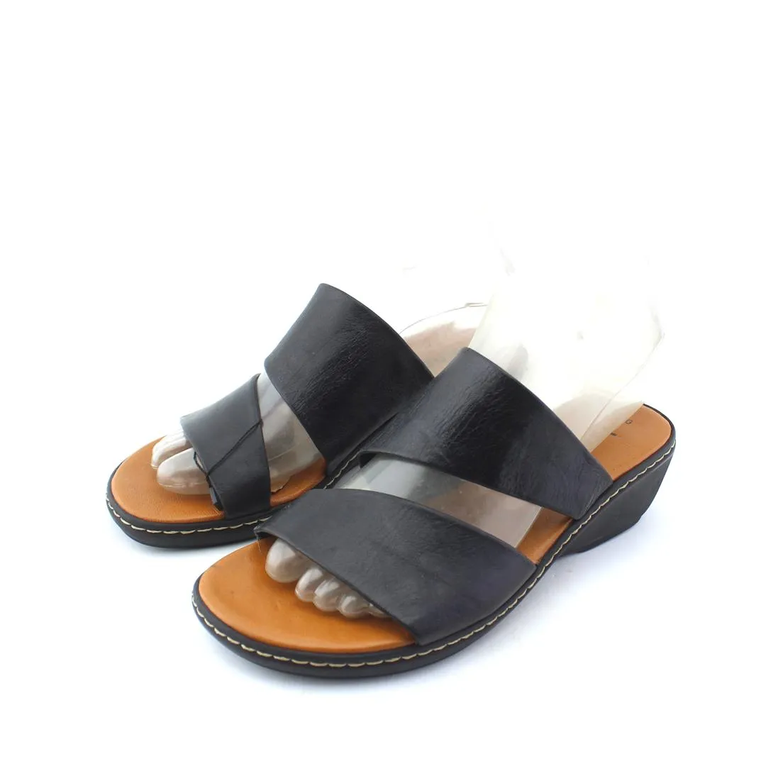 JANA . Tasman Slippers Journeys Kidz