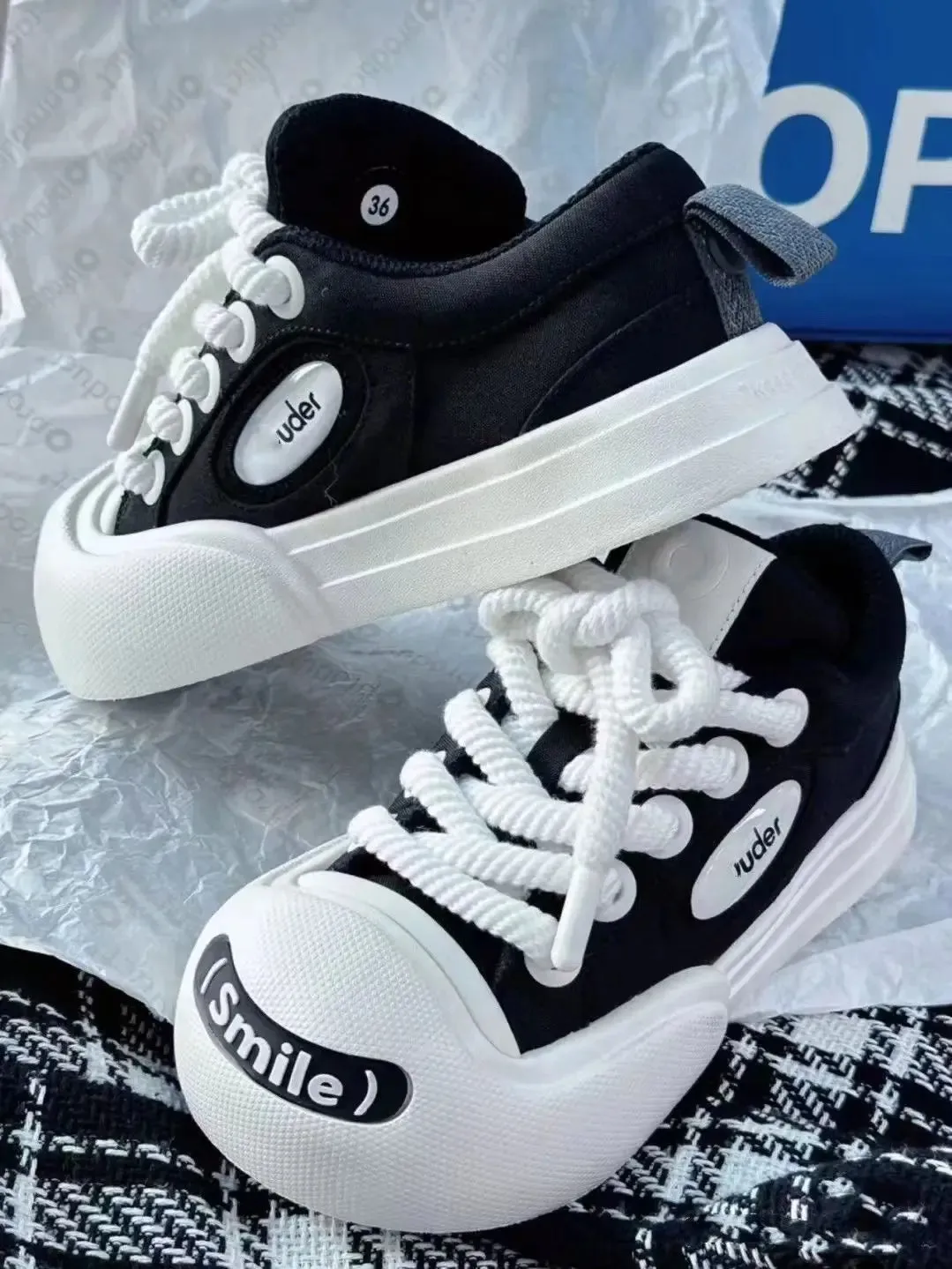 Sneakers Samba binfenxie Thick Soled Round Toe Cute Decorative Board Shoes with Breathable Mesh Comfortable and Versatile Casual Sports Shoes