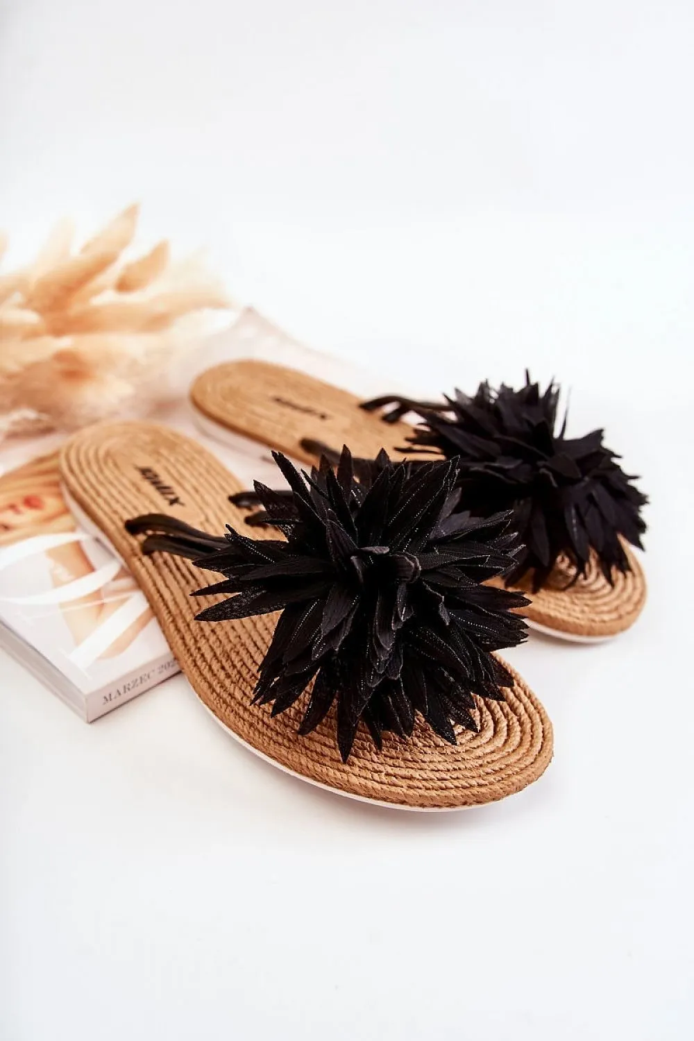 Koi Flip Flops Japanese flip-flops model 180135 Step in style