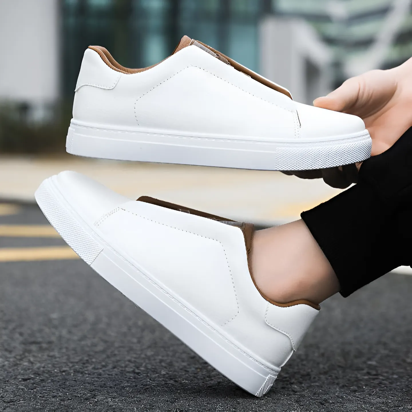 Bernardo | Chic Sneakers White Nursing Sneakers