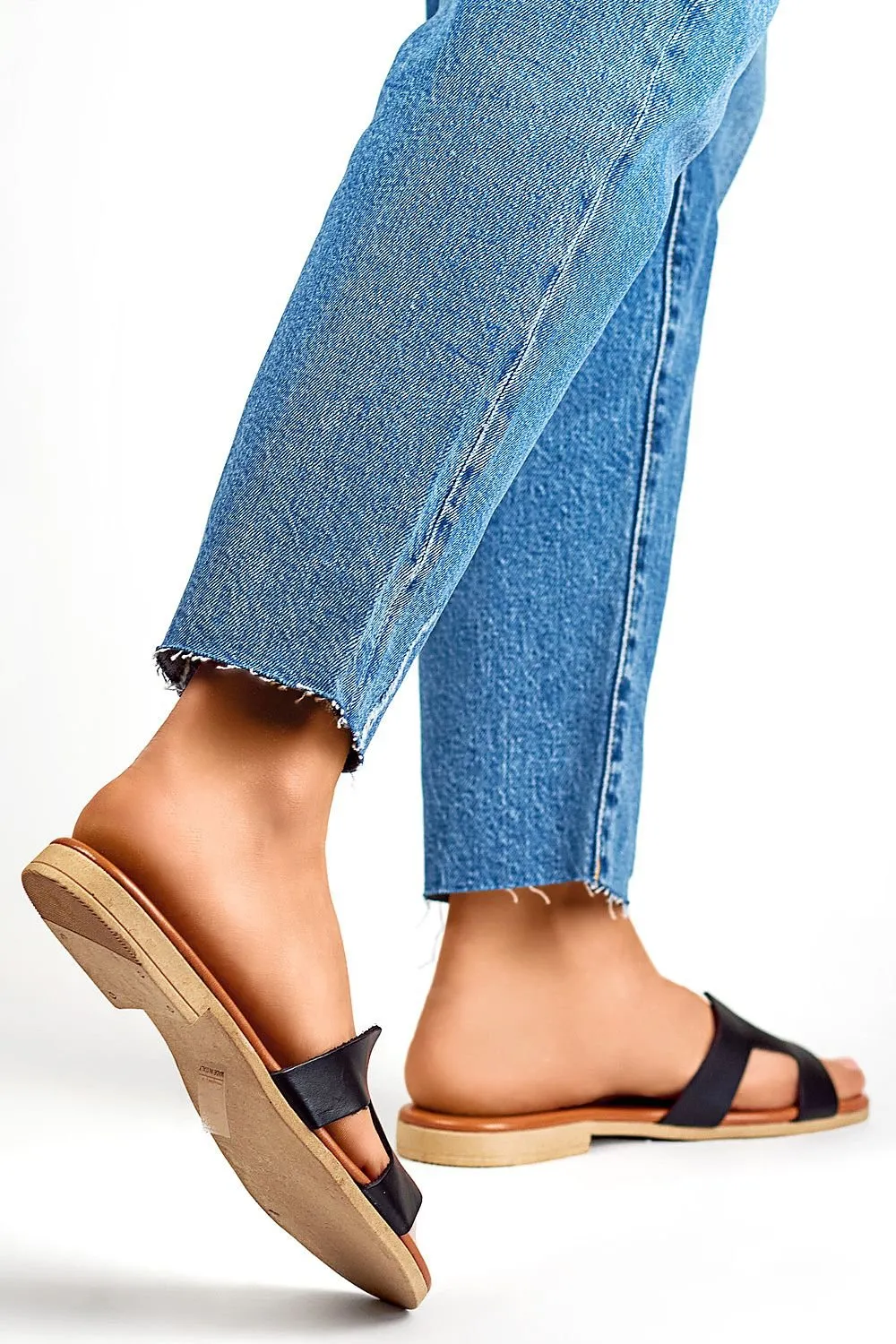 Bow Flip Flops With Rhinestones Flip-flops model 197974 PRIMO