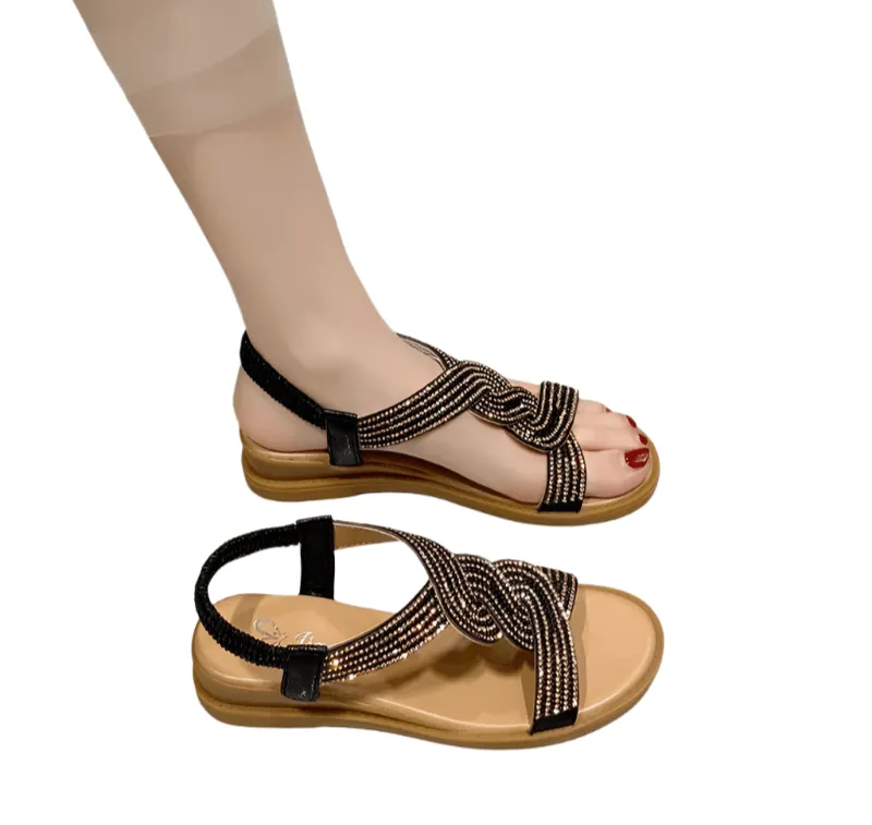 Fashion Flat Round Toe Heel Diamond Decoration Slip on Size 35-40  Women Sandals Snoop Dogg Flip Flops