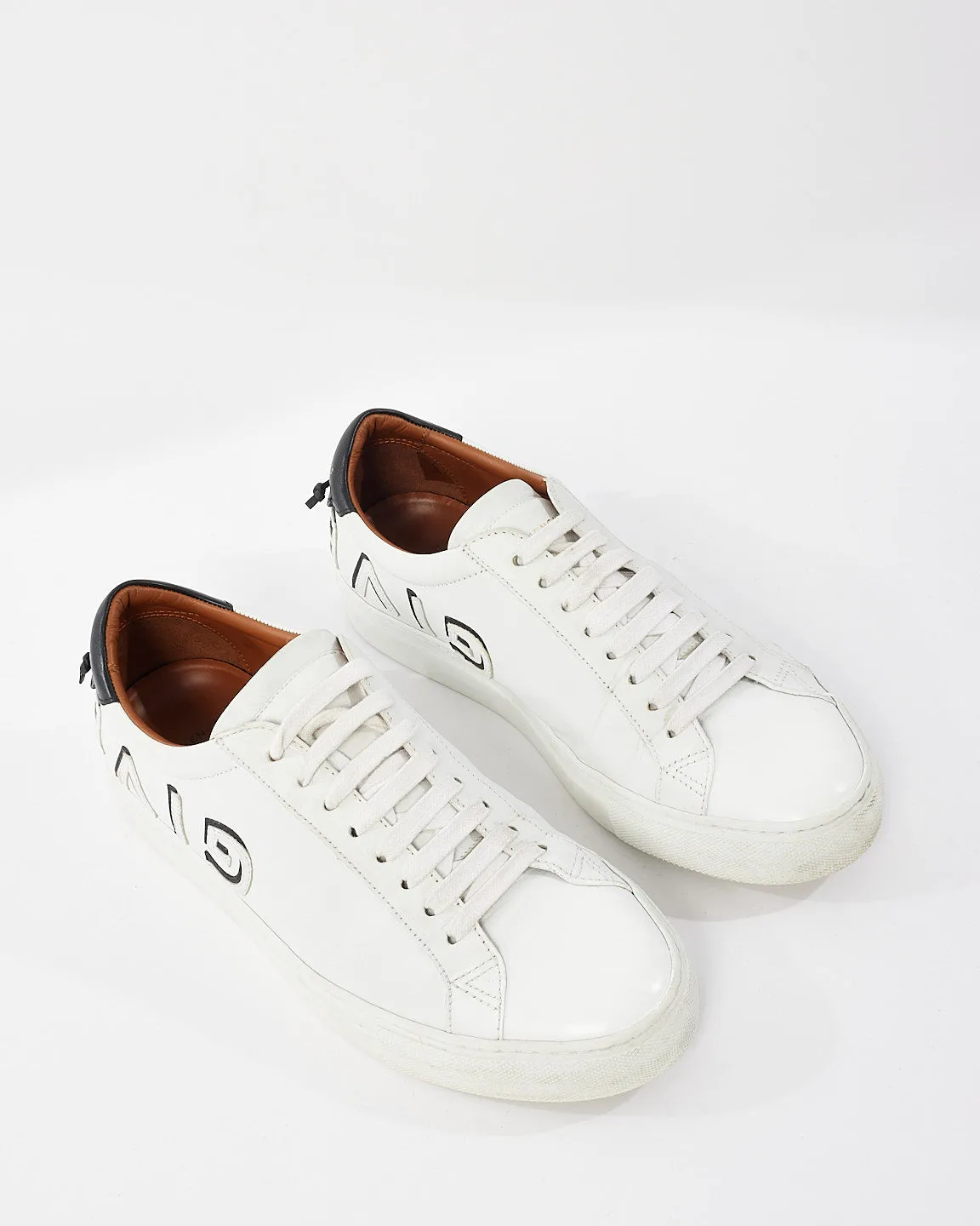 Sneakers In Leather Givenchy White & Black Leather Reverse Low Top Sneakers - 41 MEN
