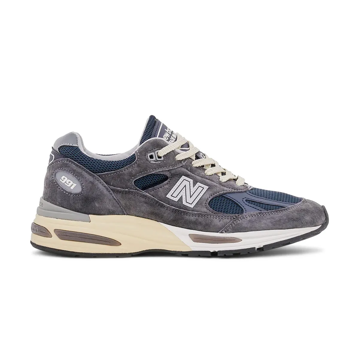 in UK 991 'Dark Gull Grey' New Balance 996 Grayscale