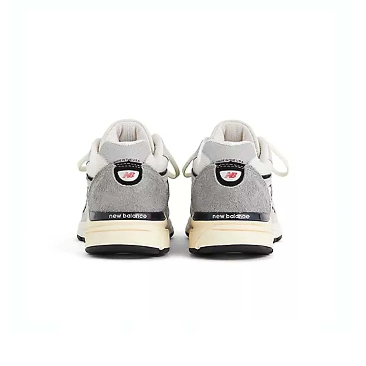 New Balance Outlet Avon in USA 990v4 'Grey Black'