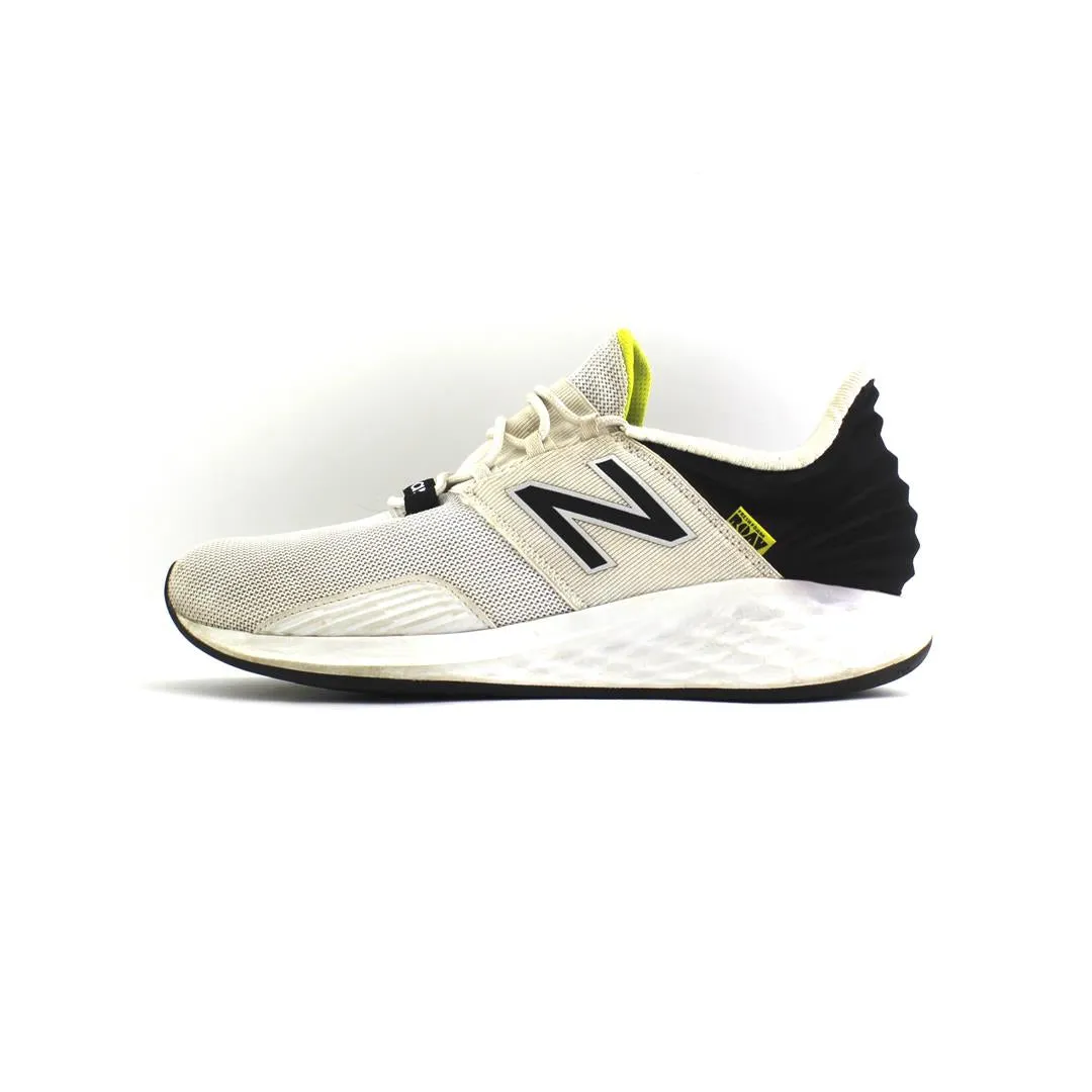 NEW BALANCE FRESH FOAM ROAV Running Shoes Flat Wide Feet