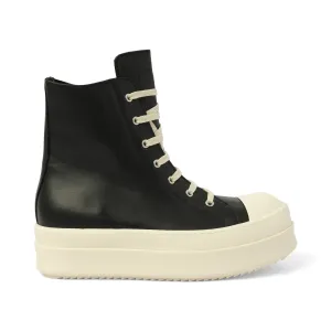 Vapormax Plus Sneakers Mega Bumper Sneaks in Black/Milk/Milk