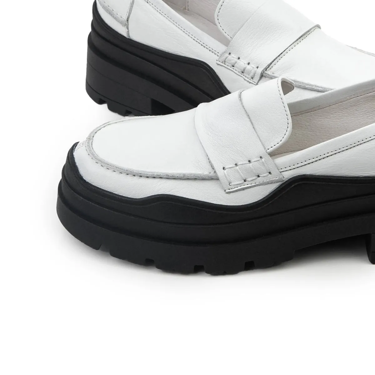 Tulle White Leather Skirts With Loafers