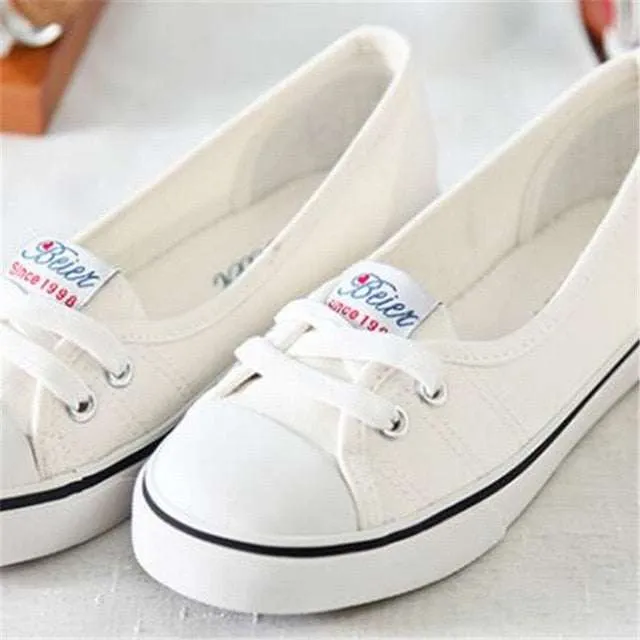 Spring summer light canvas shoes women slip-on Korean tide sneakers Roos Sneakers