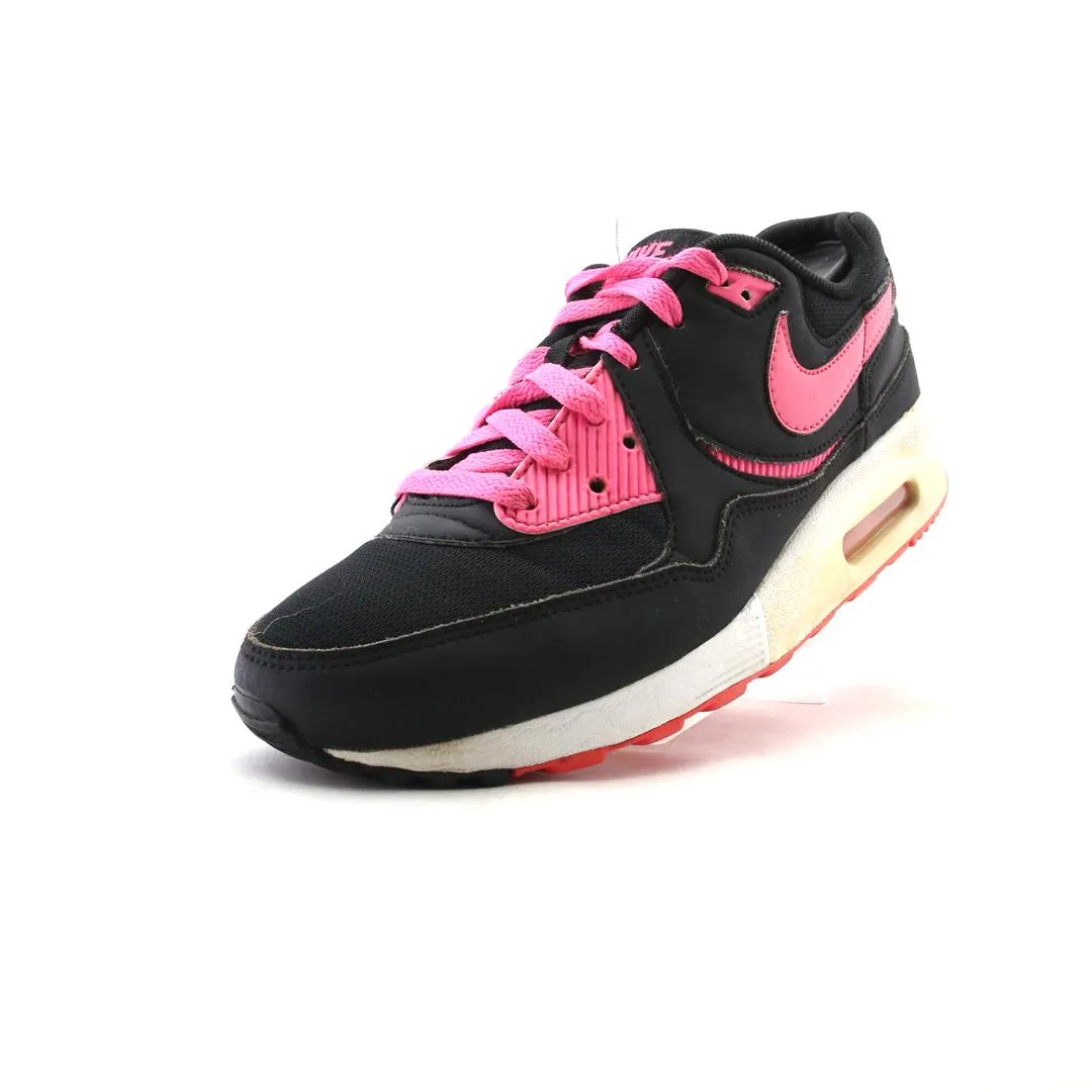 Running Shoes And Socks NIKE  AIR MAX LIGHT