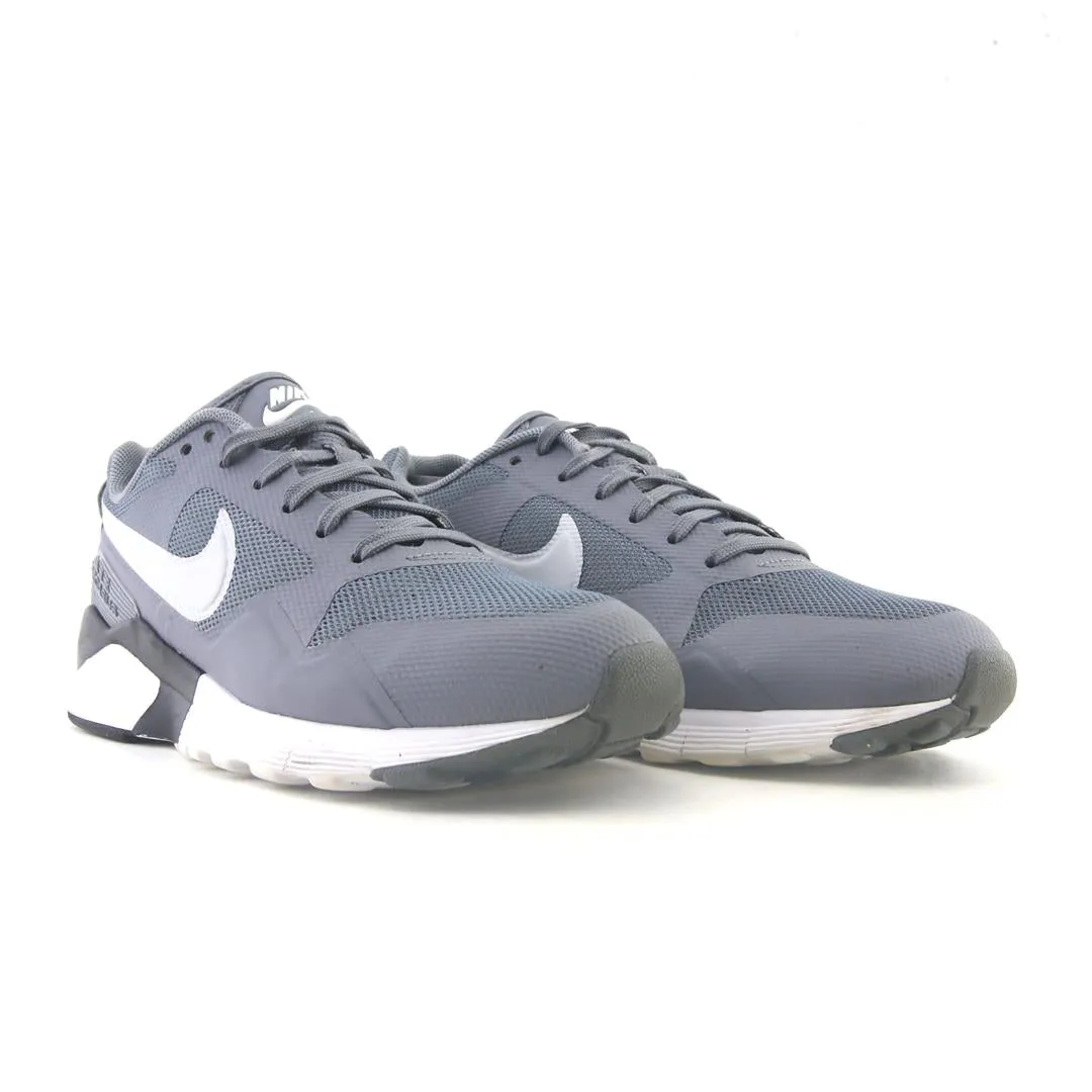 NIKE AIR PEGASUS 92/16 Tanjun Running Shoes