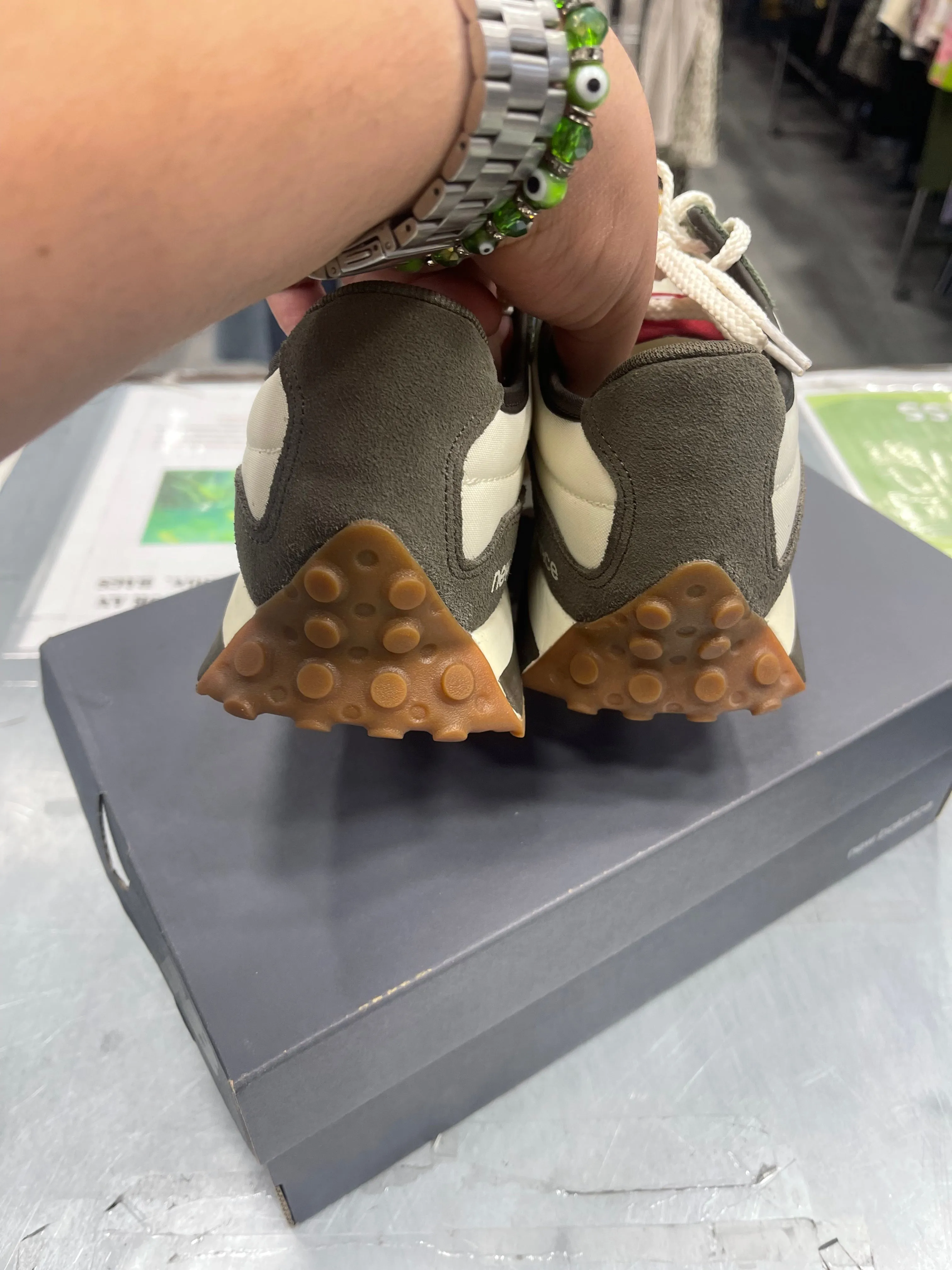 New Balance Athletic Shoes Womens 6.5 New Balance 530 Classic Black Grey