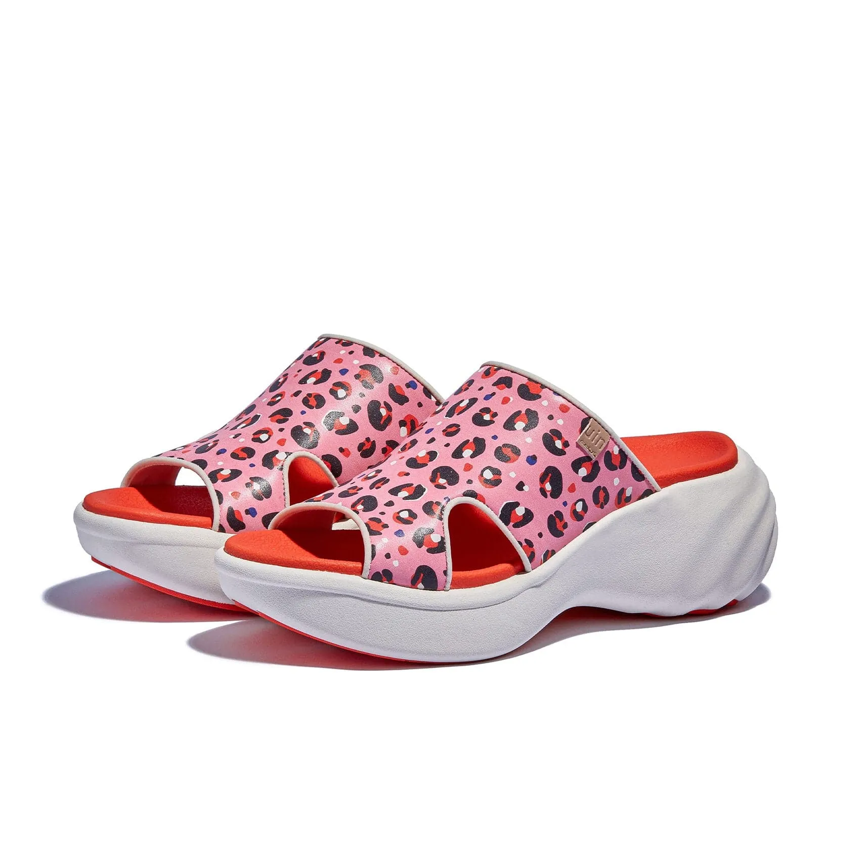 Feminine Power Sitges III Women Slip On Extra Cushion