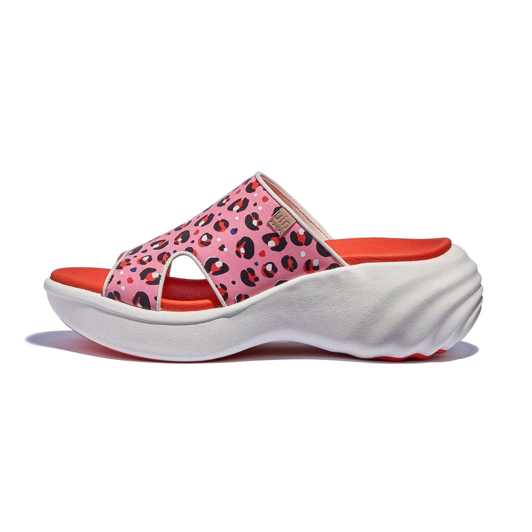 Feminine Power Sitges III Women Slip On Wallabees