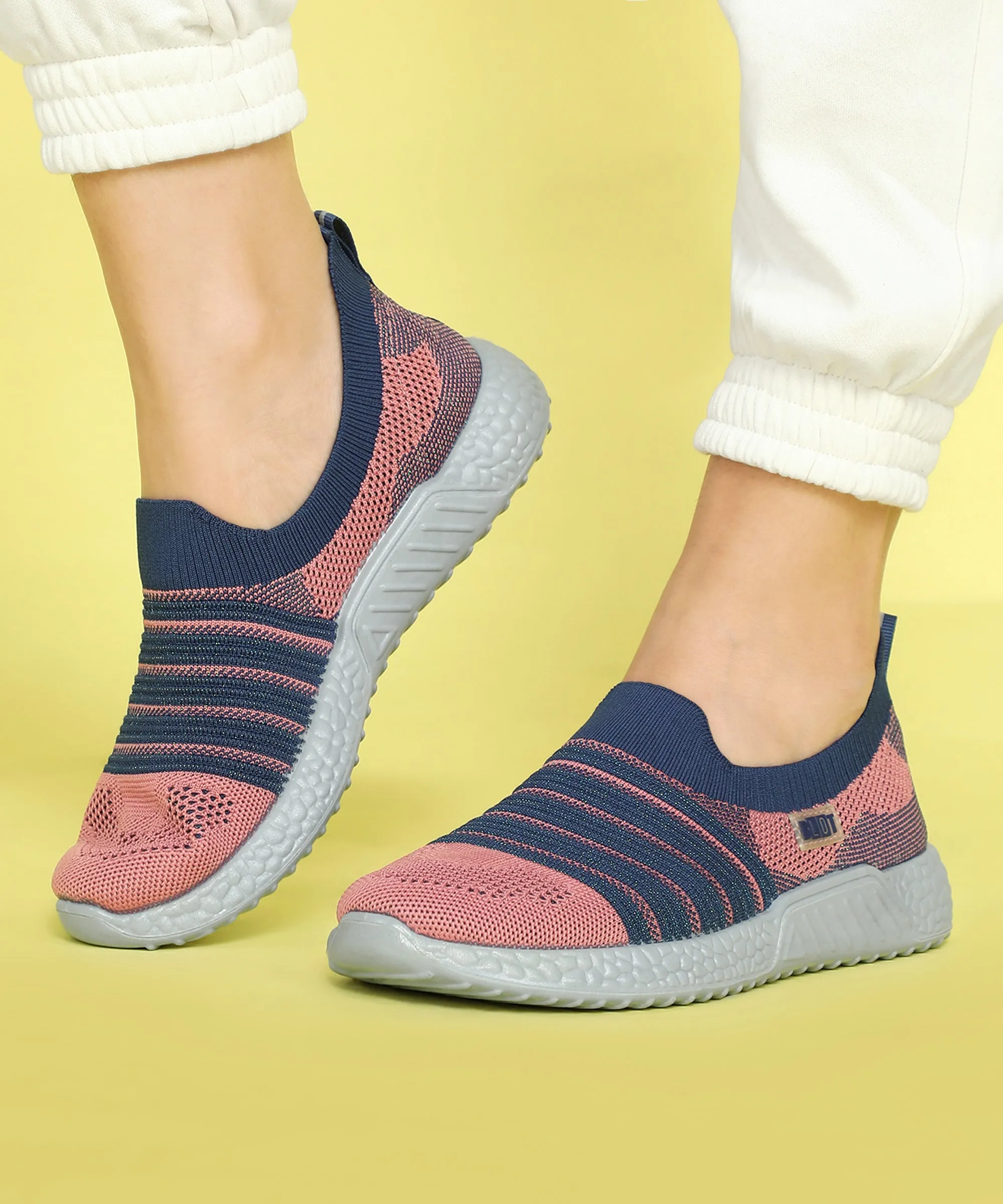 Best Sneakers For All Day Walking Paragon Blot PUK3503LS Women Casual Shoes | Sleek & Stylish | Latest Trend | Casual & Comfortable Grey