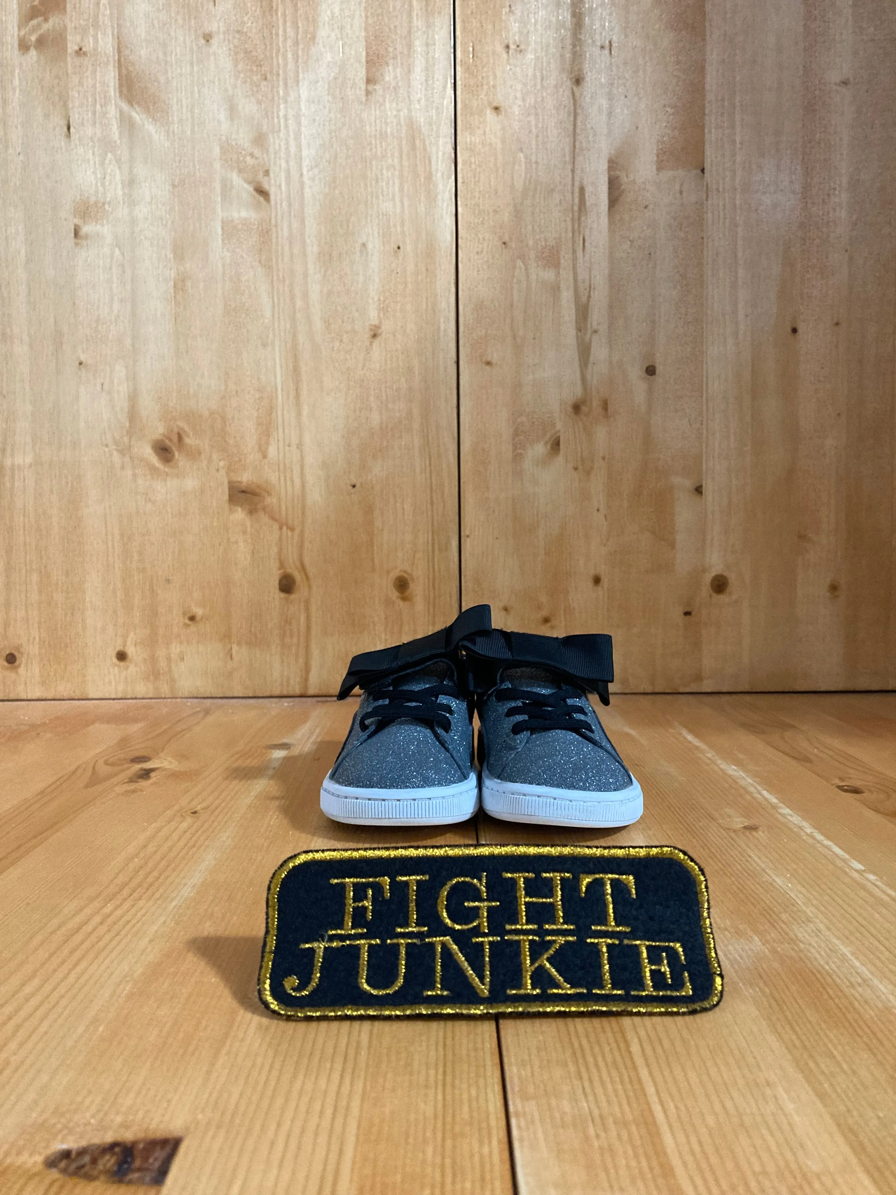 Asics Gel Kayano Ace Golf Shoes PUMA VIKKY V2 RIBBON GLITZ Kids Size 10C Shoes Sneakers Gray 370635-01