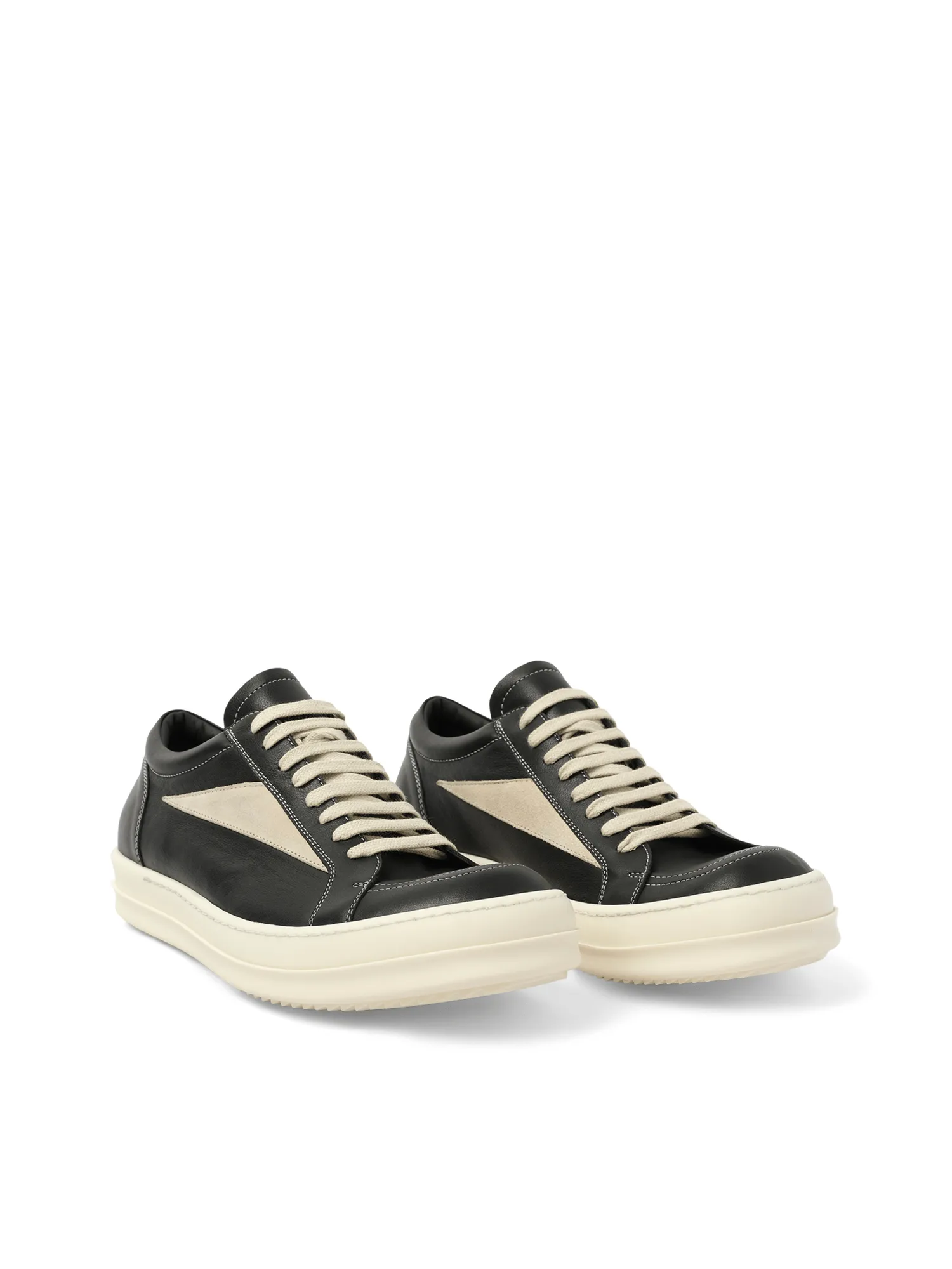 Sneakers Cloud Vintage Sneaks in Black/Milk/Milk