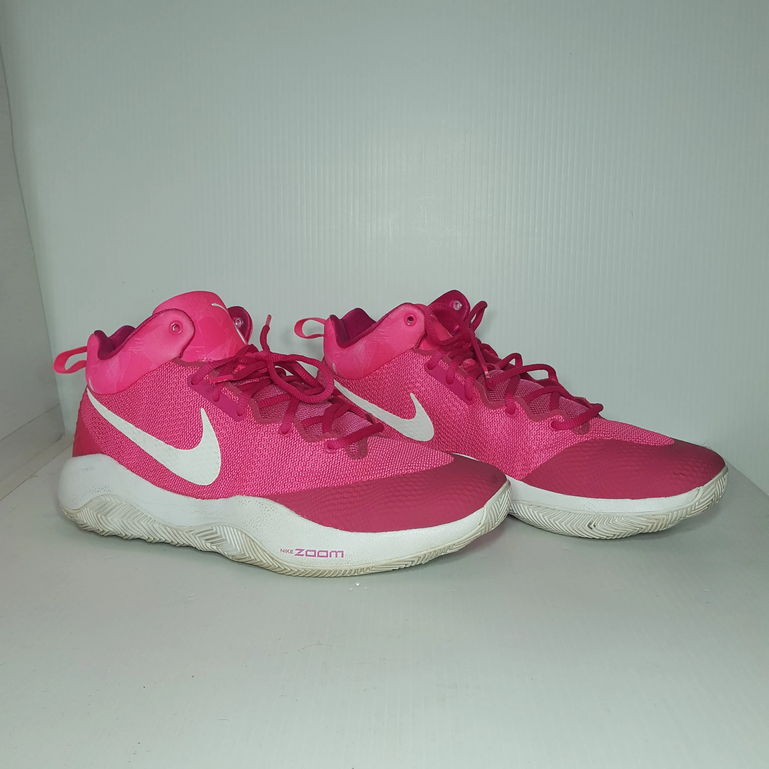 Asics Gel Frequency 3 Walking Shoe Nike Mens Basketball Shoes - Size 13 - Pre-owned - 1ULC9Y