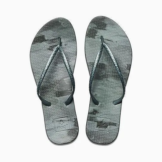 Reef Escape Lux Paint Ladies Flip Flops Black Paint Beach Scene With Flip Flops