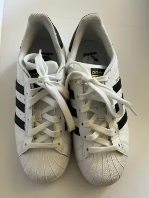 Women's Adidas Superstar Shelltoes - Size 4.5 Adidas Daroga Shoes