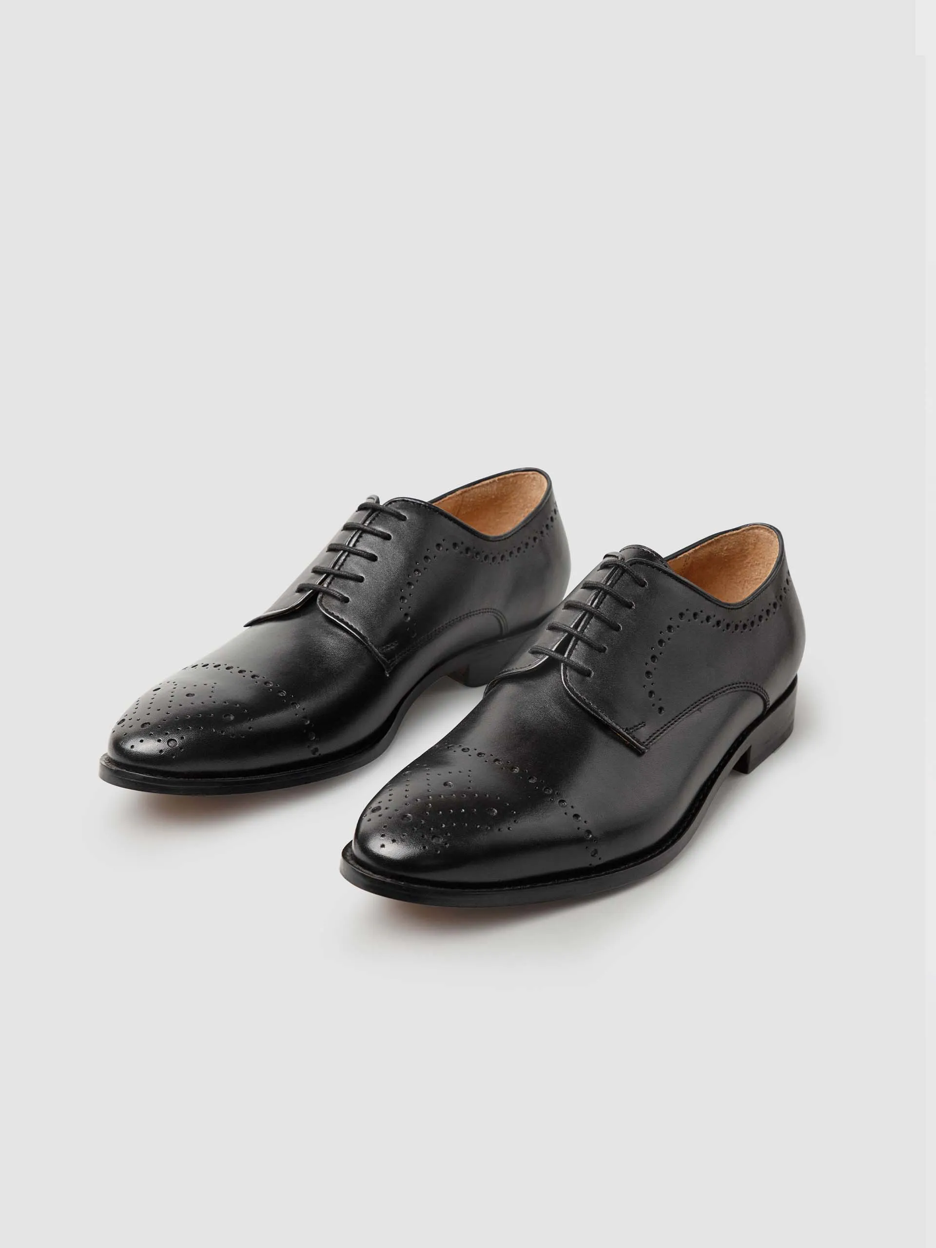 Toe Box Loafers Marshall Derby with Perforations - Black