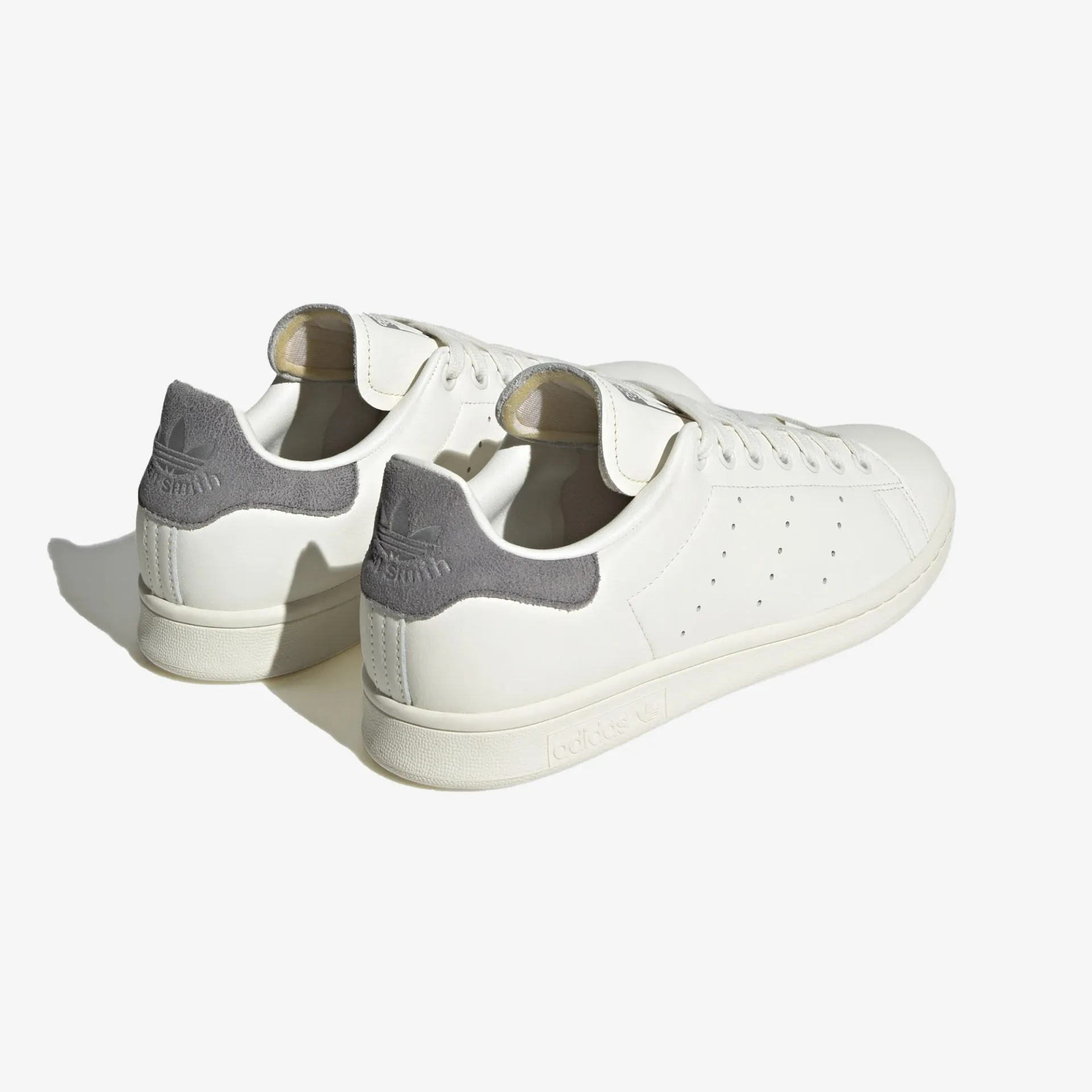 Adidas Originals | STAN SMITH  { OFF WHITE/PANTONE Adidas Originals Classic Shoes