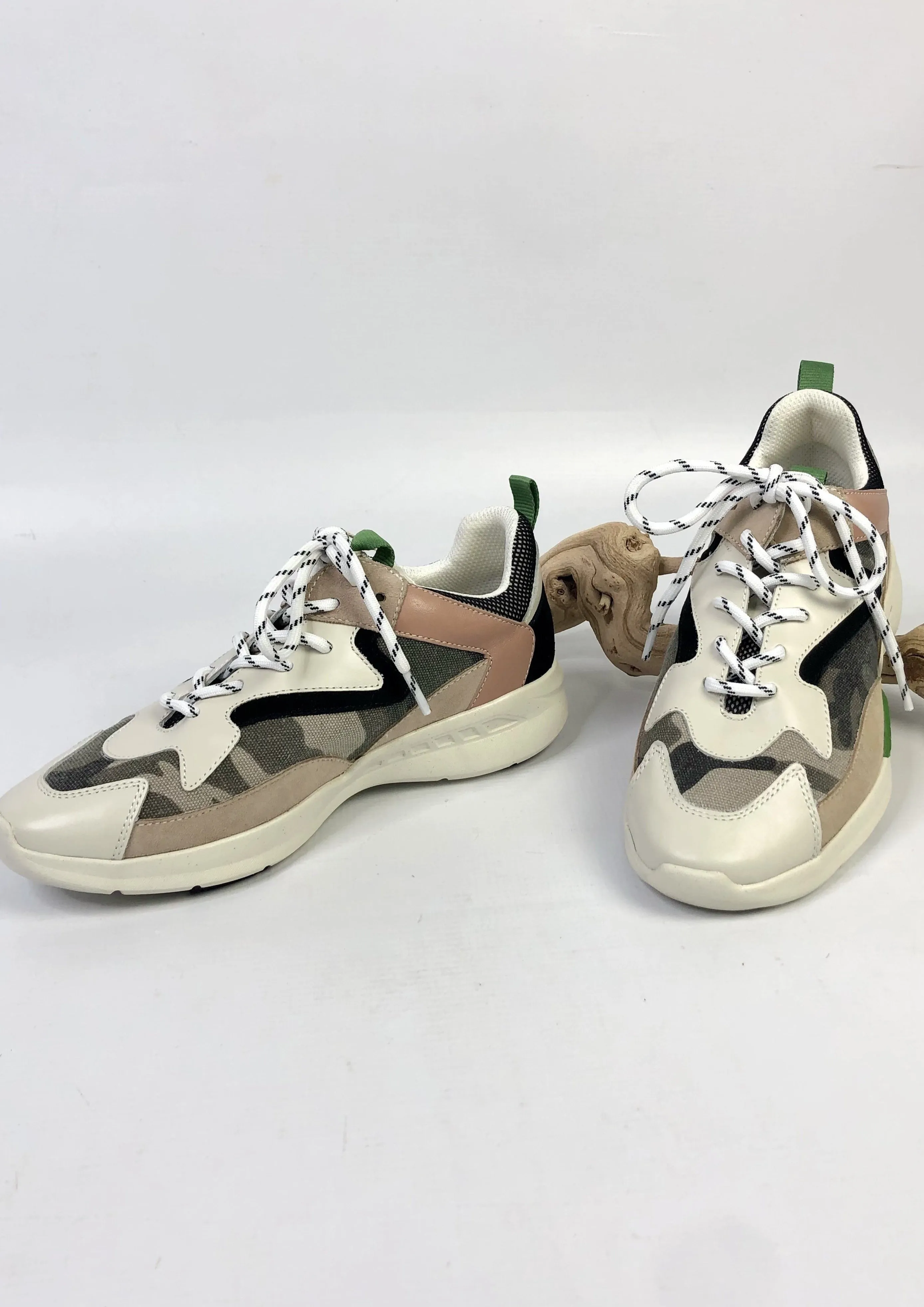 Foam Sneakers camo patch runner sneaker