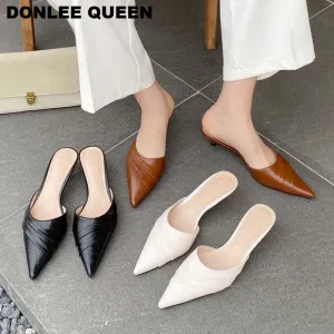 Smart Casual Flip Flops Slippers Women Pointed Toe Slides Women Low Heel Mules Thin Heel Slippers Outdoor Flip Flops  Pleated Shoes Female Sandals