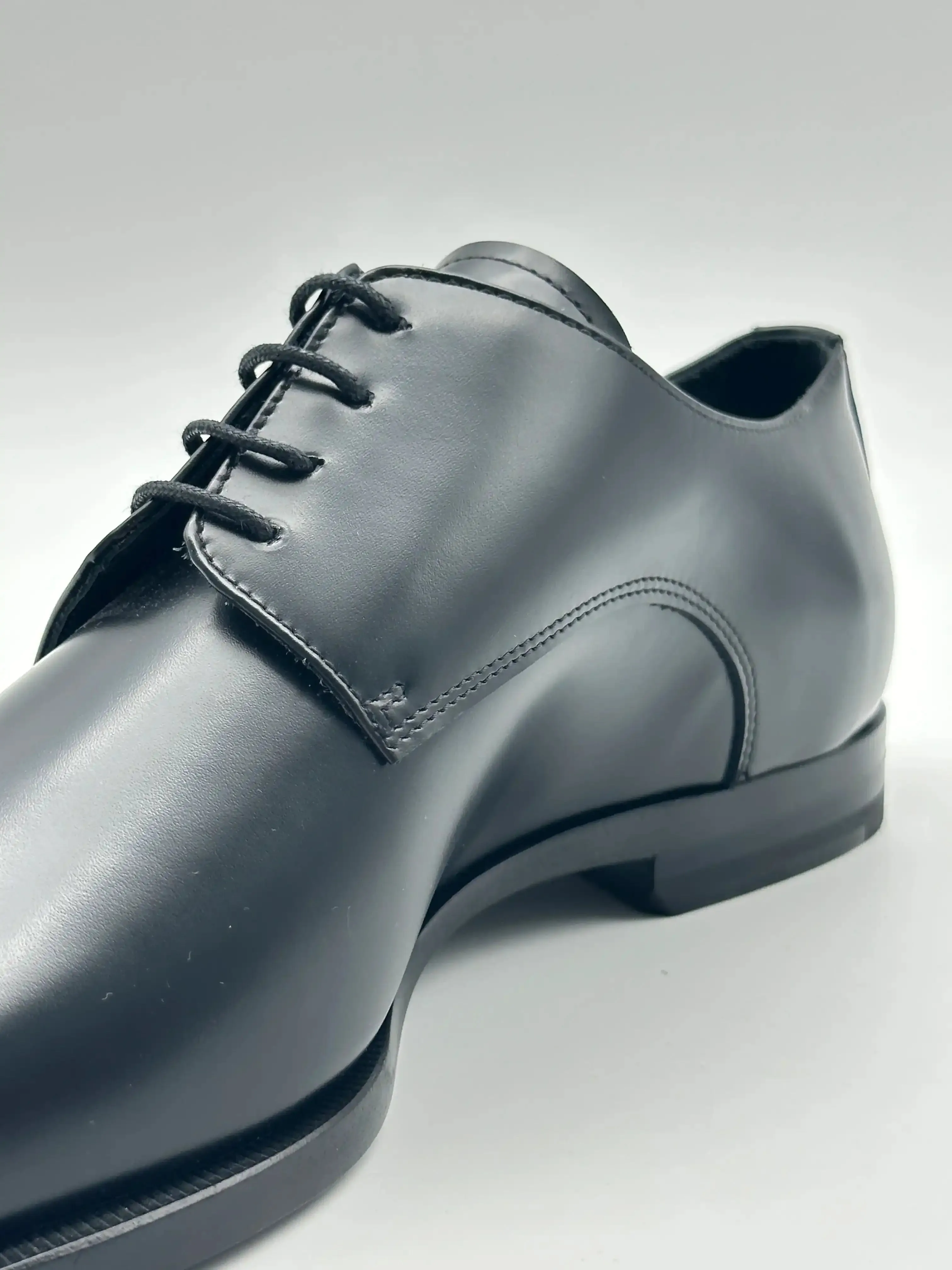 Elegant Shoes Loafers Socks