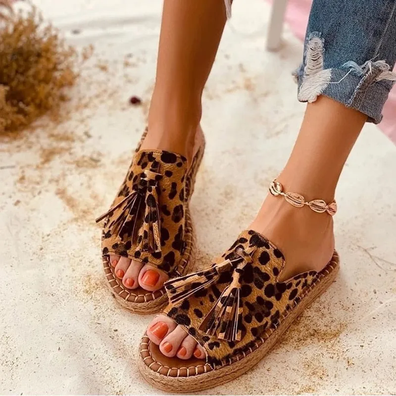 Toe Box Flip Flops 2022 Summer Women Flats Sandals Slides Tassel Casual Hemp Rope Slides Espadrille Flip Flops Resorts Beach Shoes Women Sandals