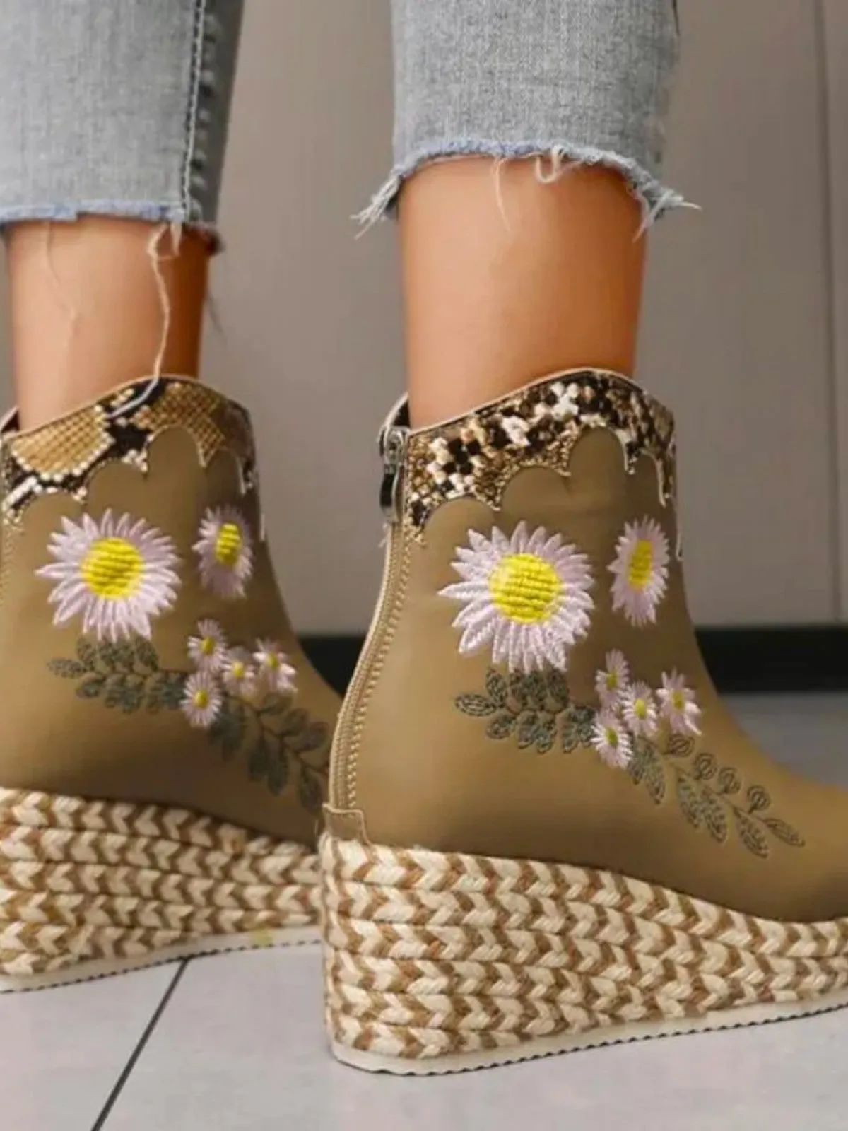 Weweya Sandals Fiara Floral Embroidered Platform Ankle Boots