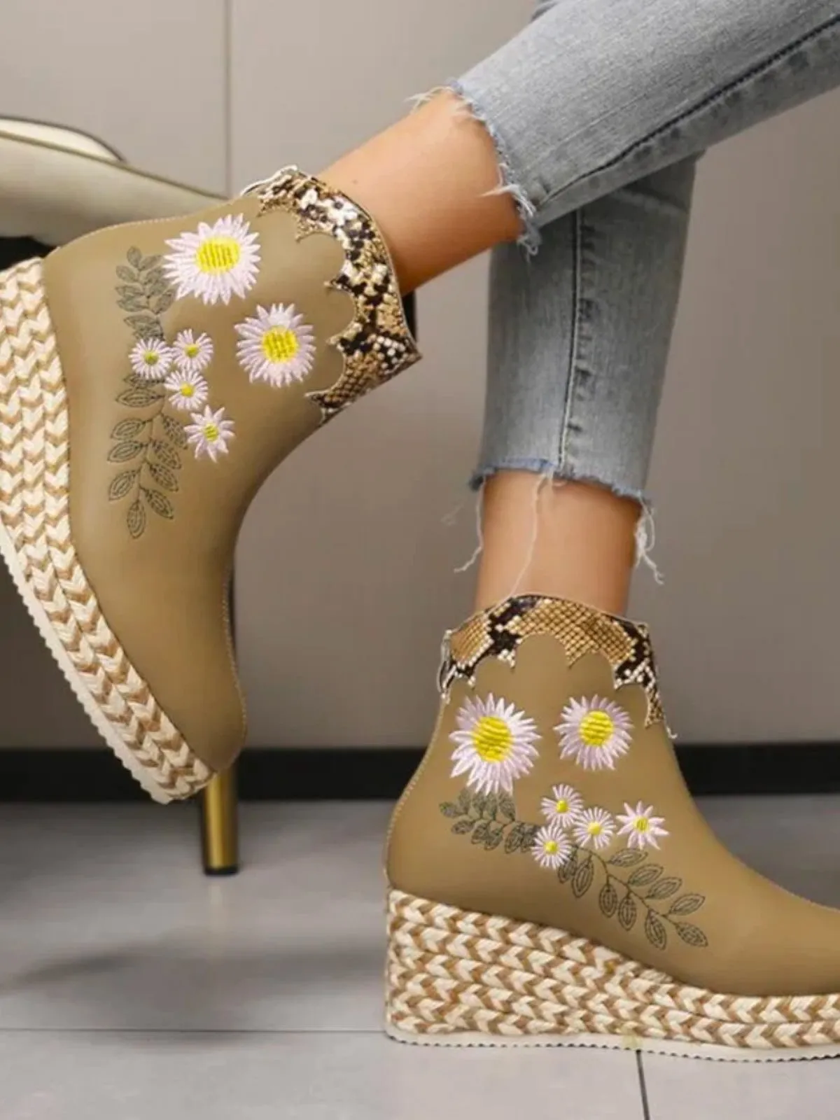 Fiara Floral Embroidered Platform Ankle Boots Close Toe Sandals